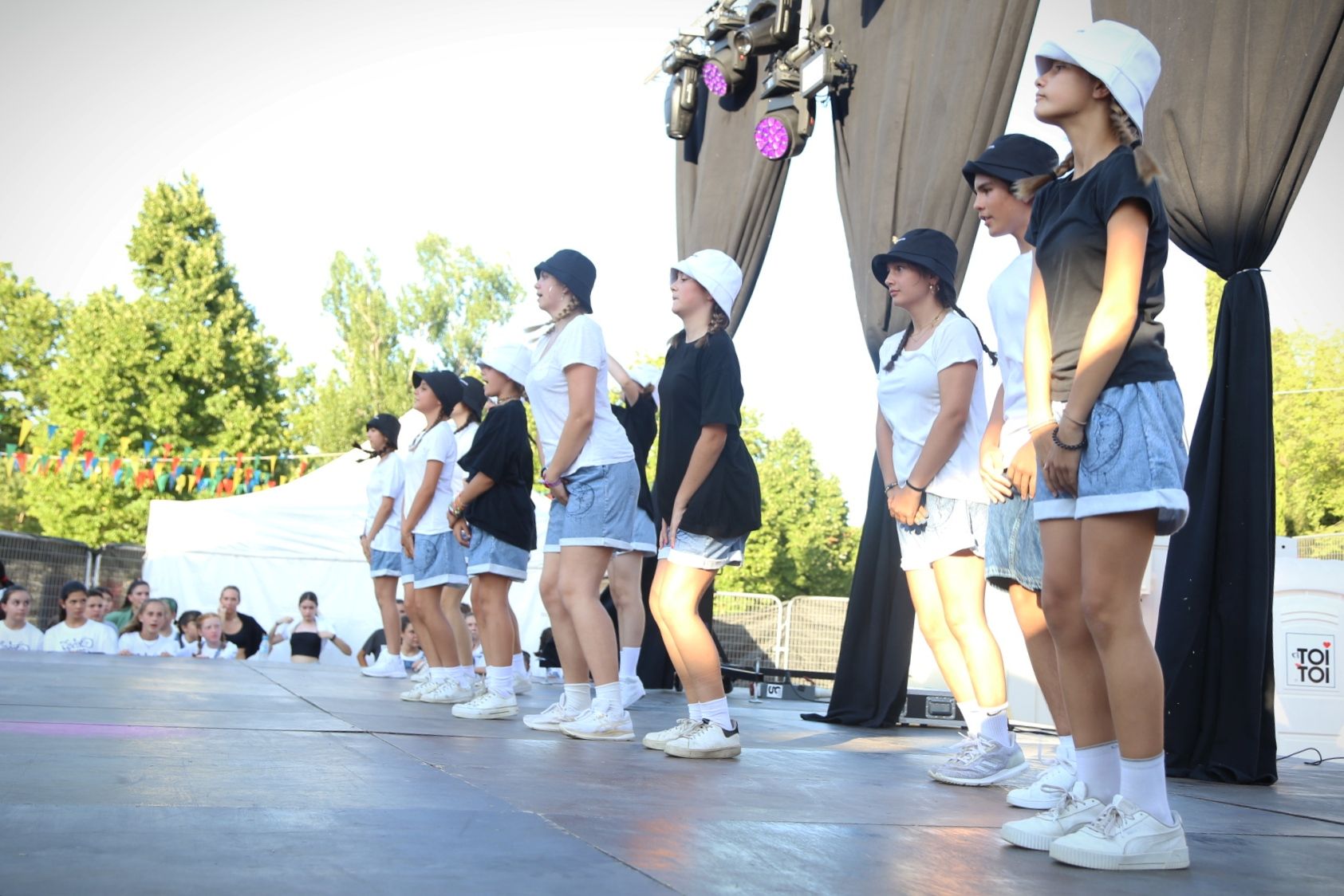 Danses urbanes de l'Escola Sant Cugat per Festa Major. FOTO: Anna Bassa