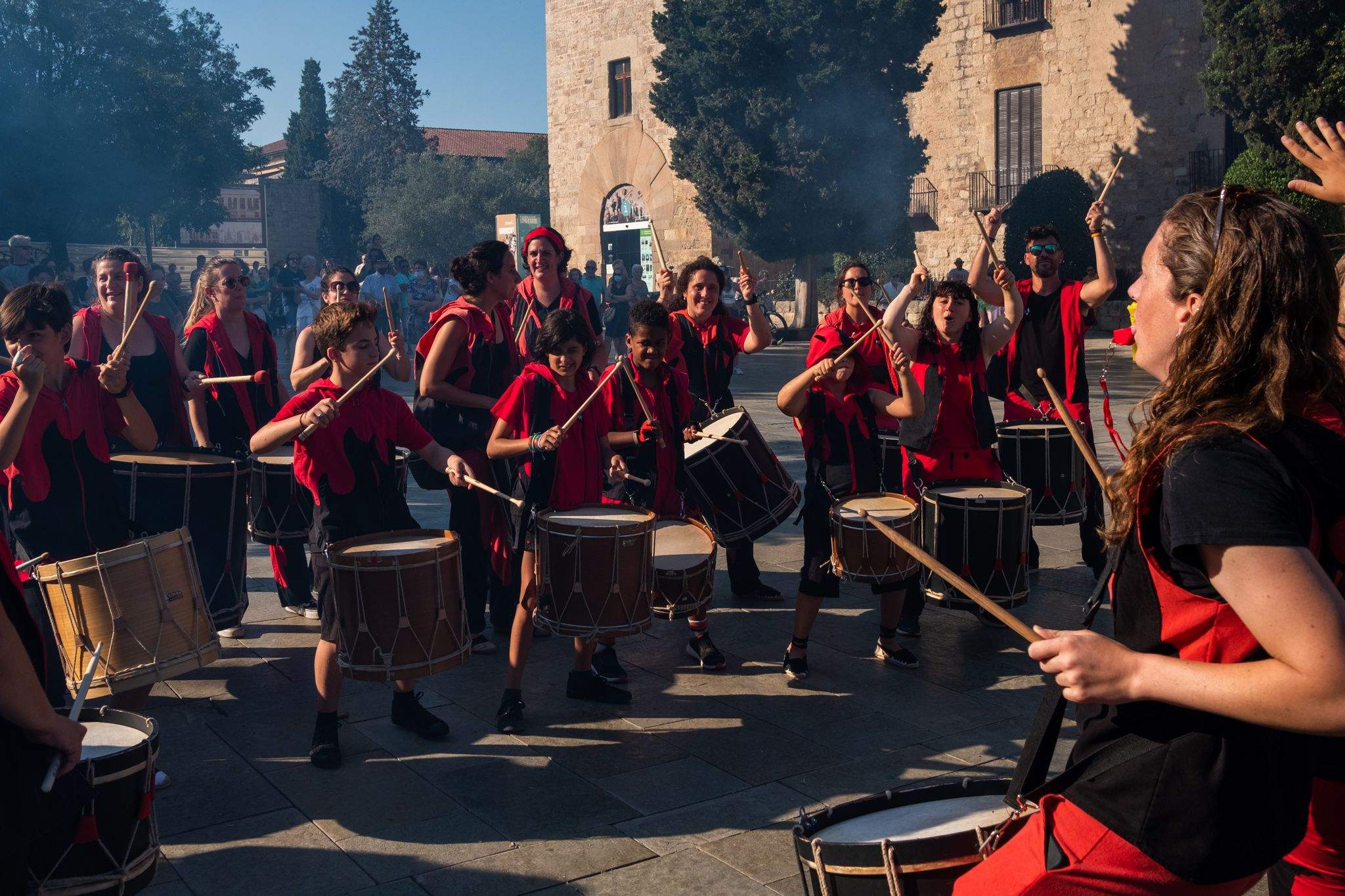 El Seguici de Sant Pere amb les entitats de cultura popular. FOTO: Ale Gómez