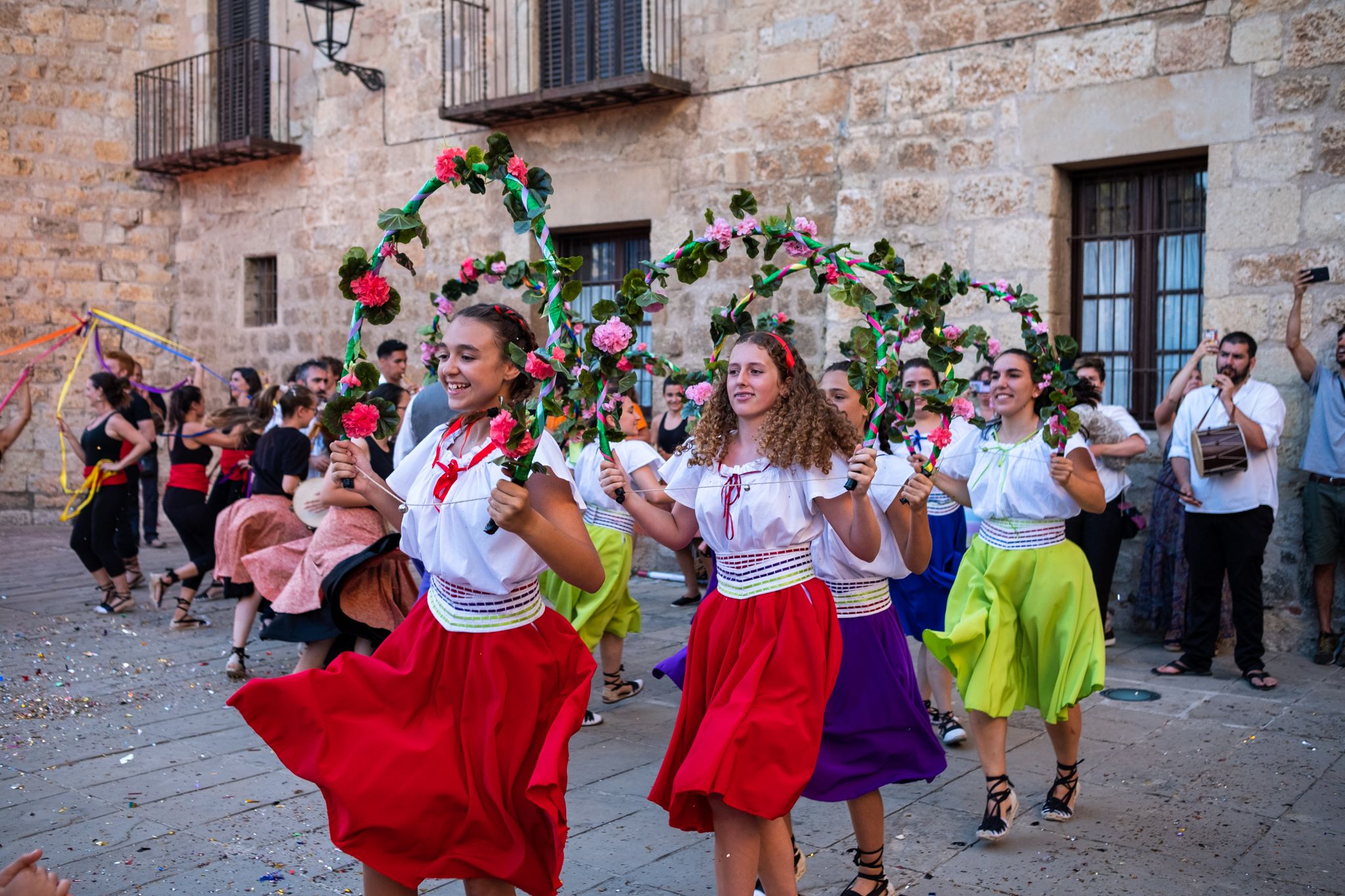 Esclat de Festa Major al Seguici de Sant Pere. FOTO: Ale Gómez