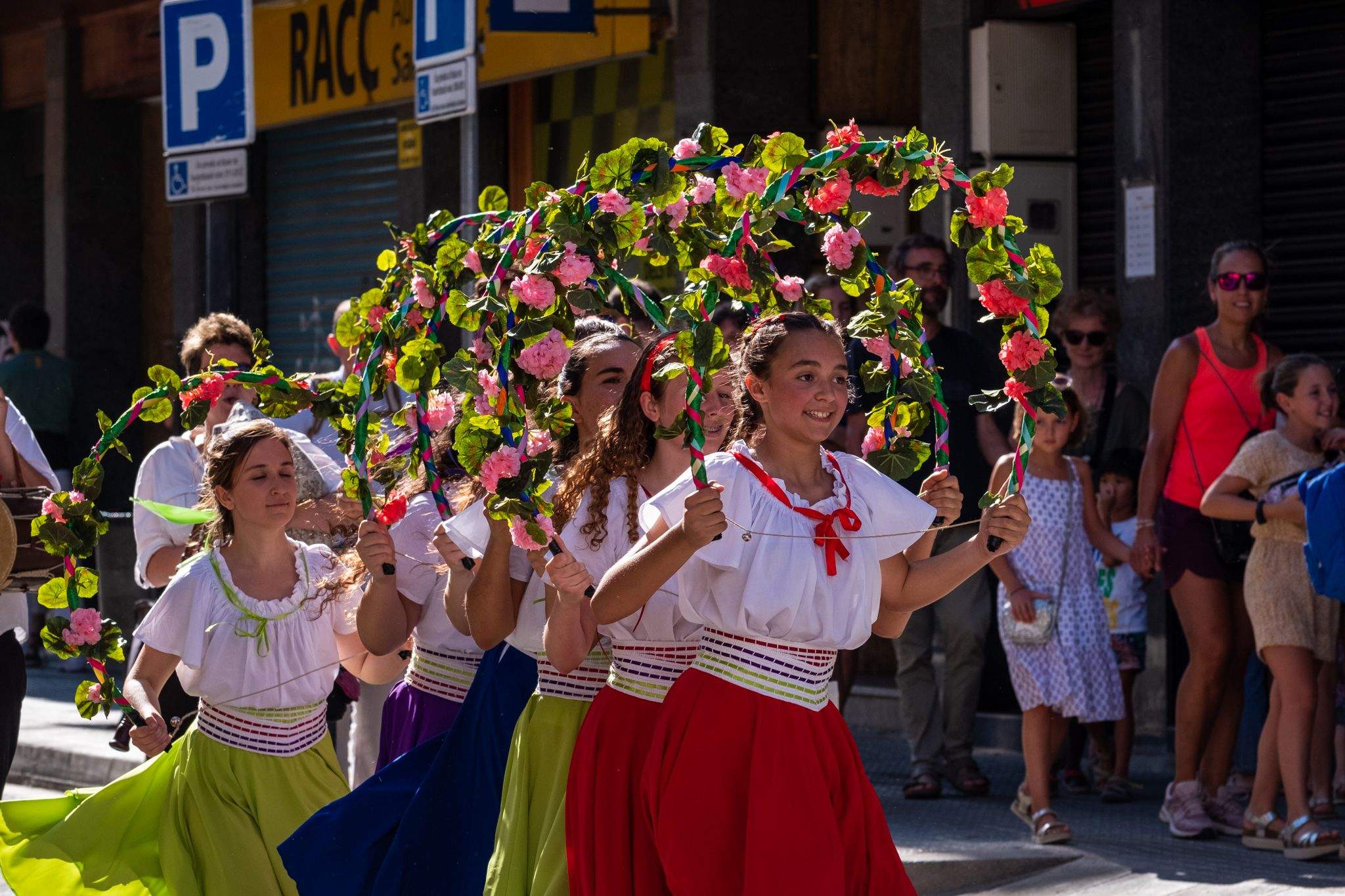El Seguici de Sant Pere amb les entitats de cultura popular. FOTO: Ale Gómez