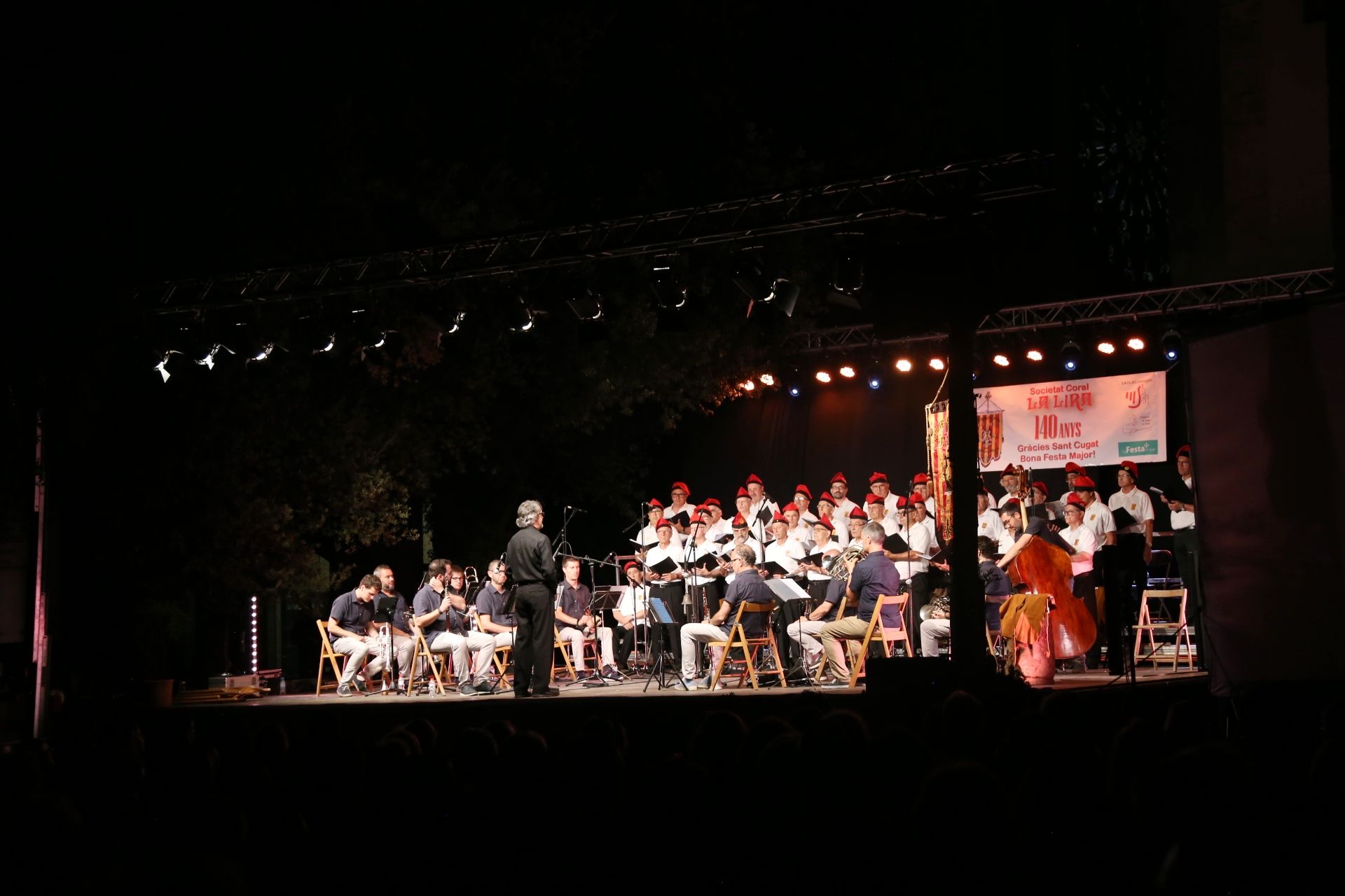 Concert de Festa Major a càrrec de la Societat Coral La Lira i la Cobla Sant Jordi. FOTO: Anna Bassa