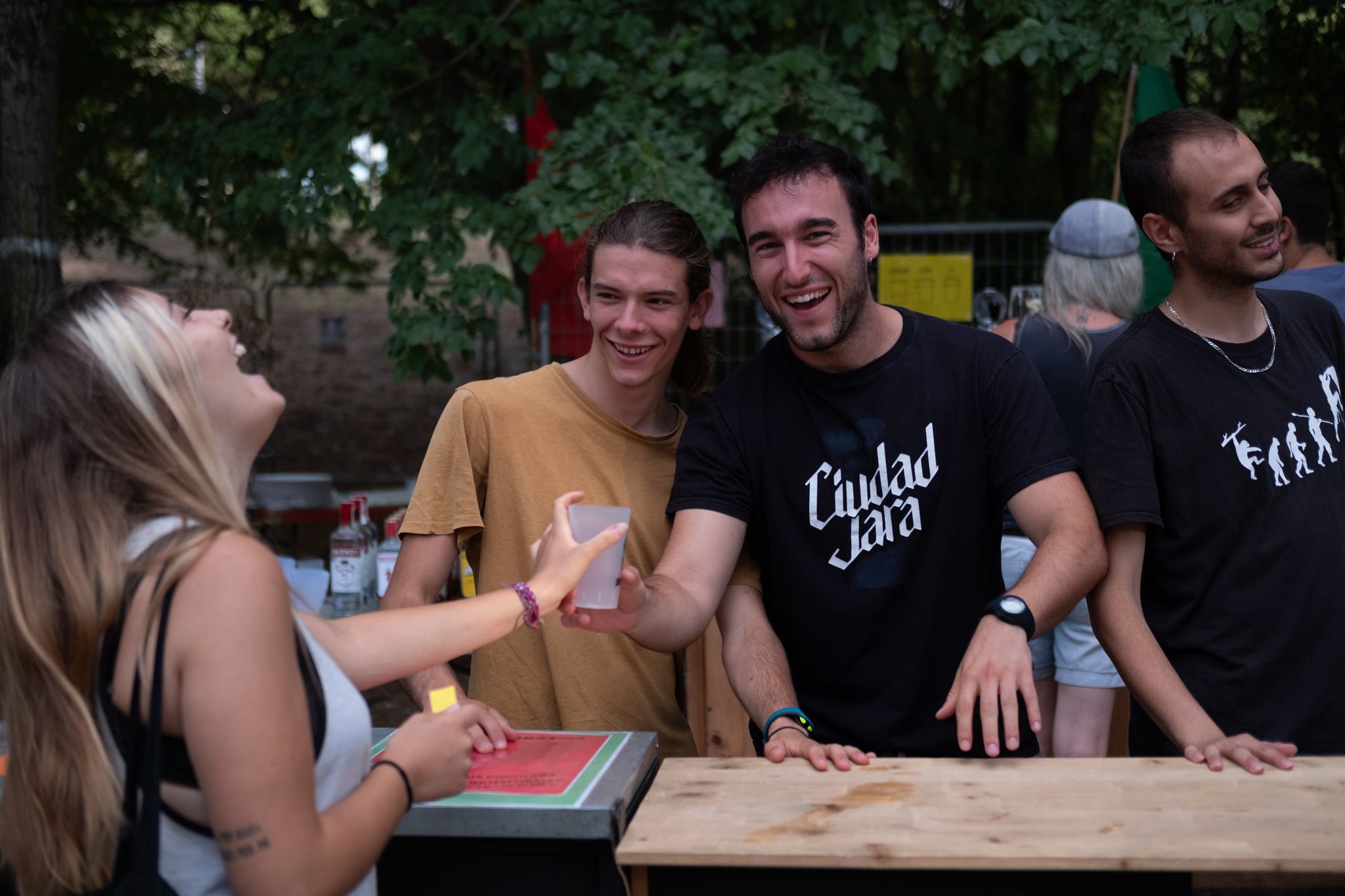 El pregó de la XII edició de la Festa Major Alternativa. FOTO: Ale Gómez