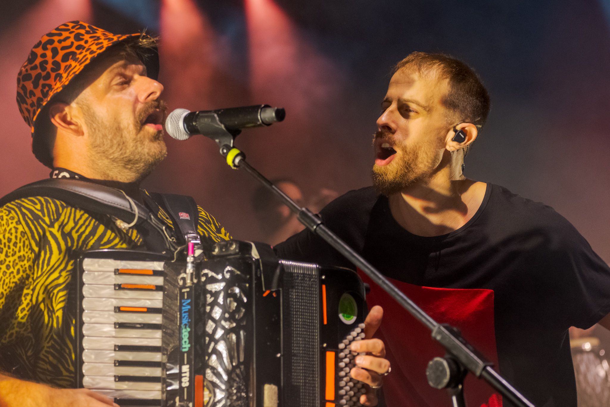 La Pegatina, en concert, presenta el nou disc "Hacia otra parte". FOTO: Ale Gómez