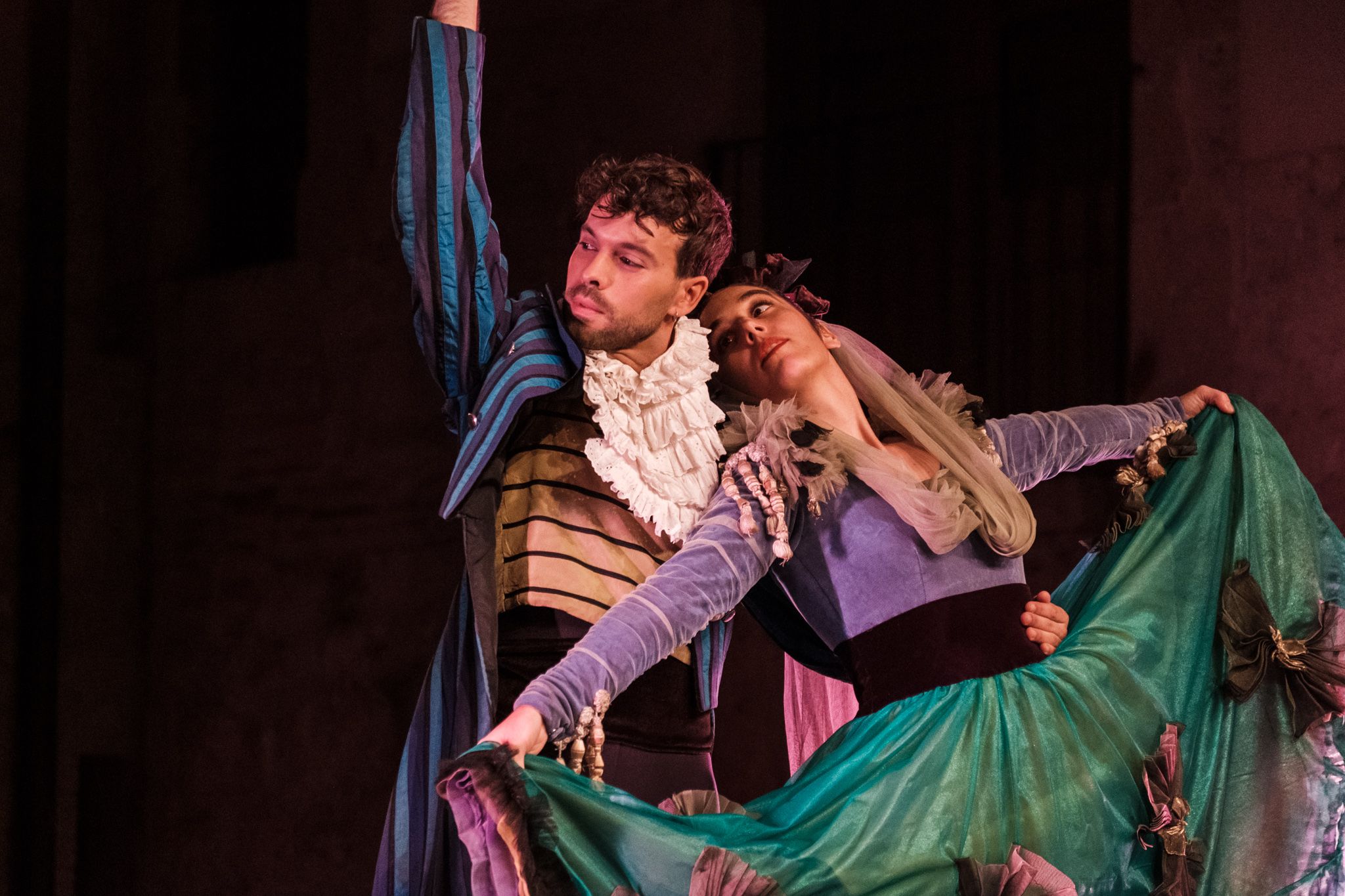 “El Cos que ens fa”, estrena del nou espectacle del Cos de Dansa de l’Esbart Sant Cugat. FOTO: Ale Gómez