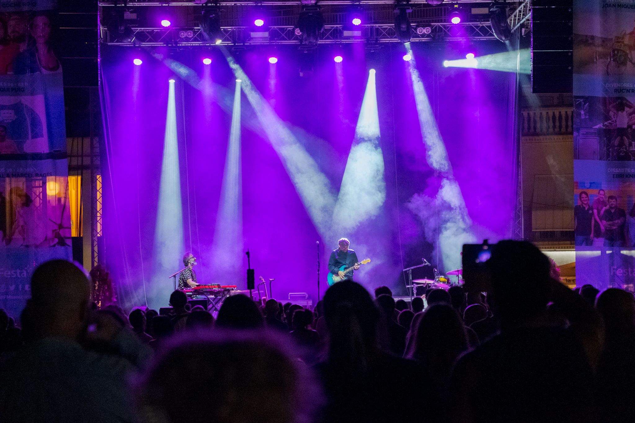 Joan Miquel Oliver, en concert durant la Gira Surfistes. FOTO: Ale Gómez