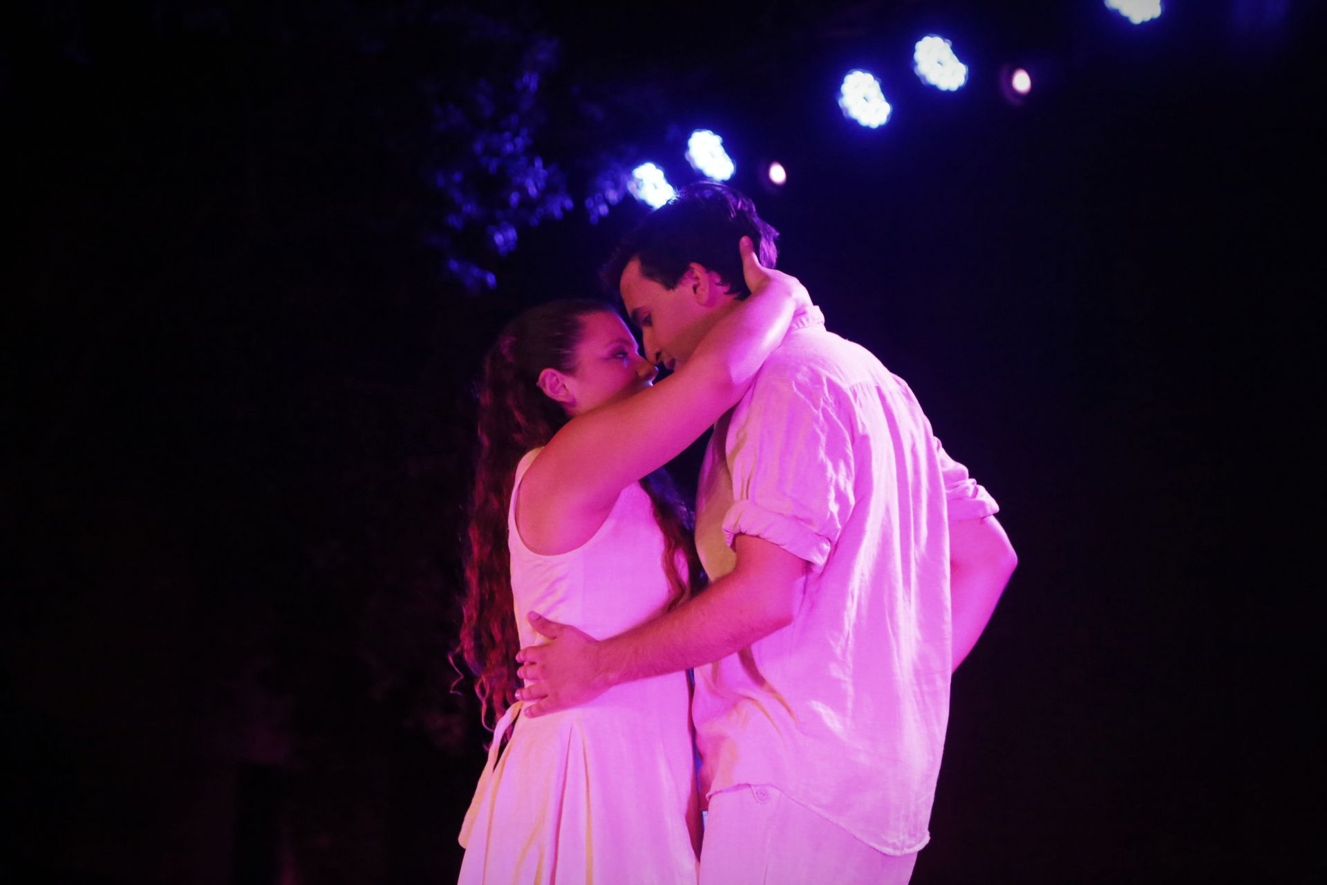 El Grup Mediterrània fa danses tradicionals. FOTO: Anna Bassa