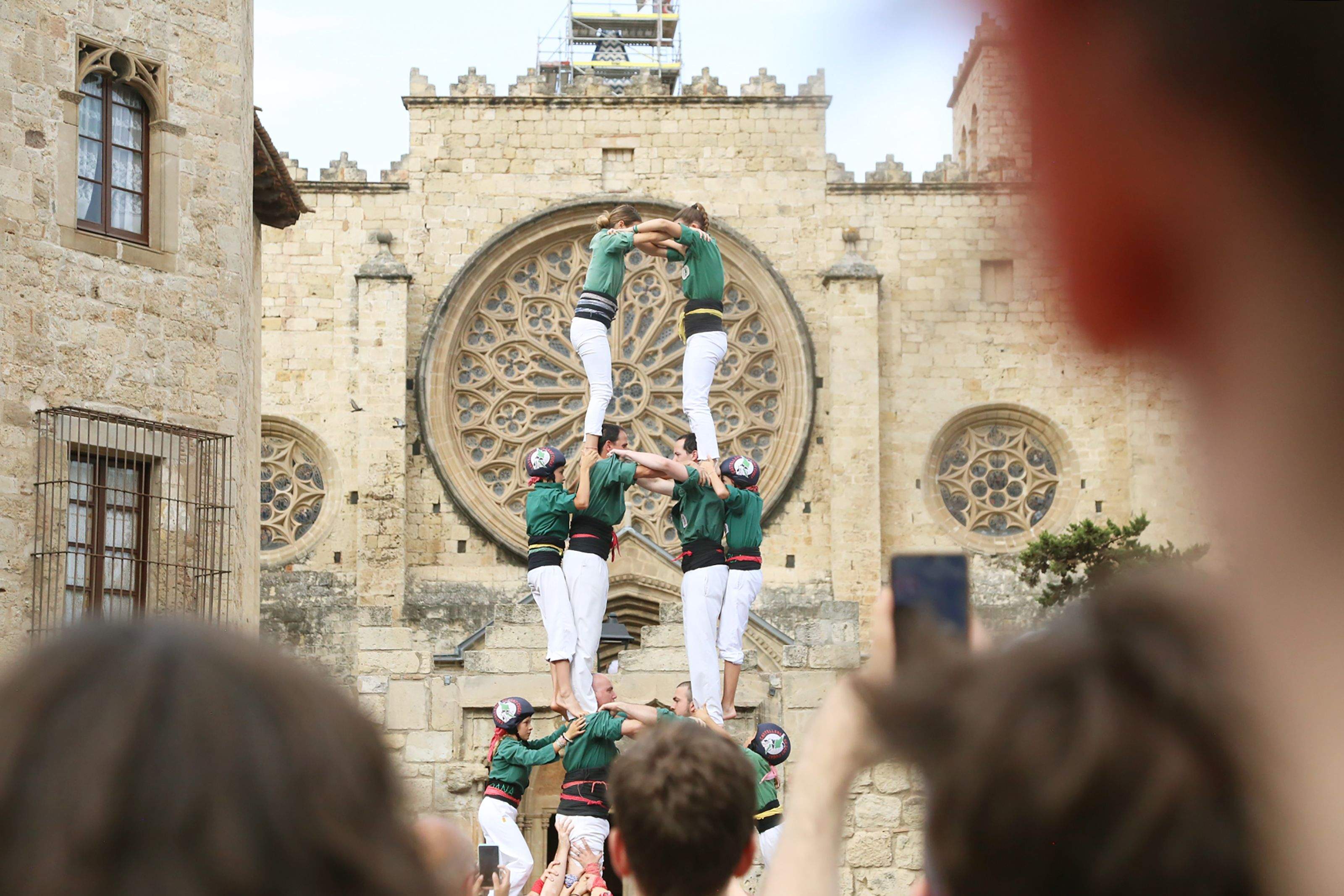 Els Castellers de Sant Cugat en la XXV diada castellera de Festa Major. FOTO: Anna Bassa