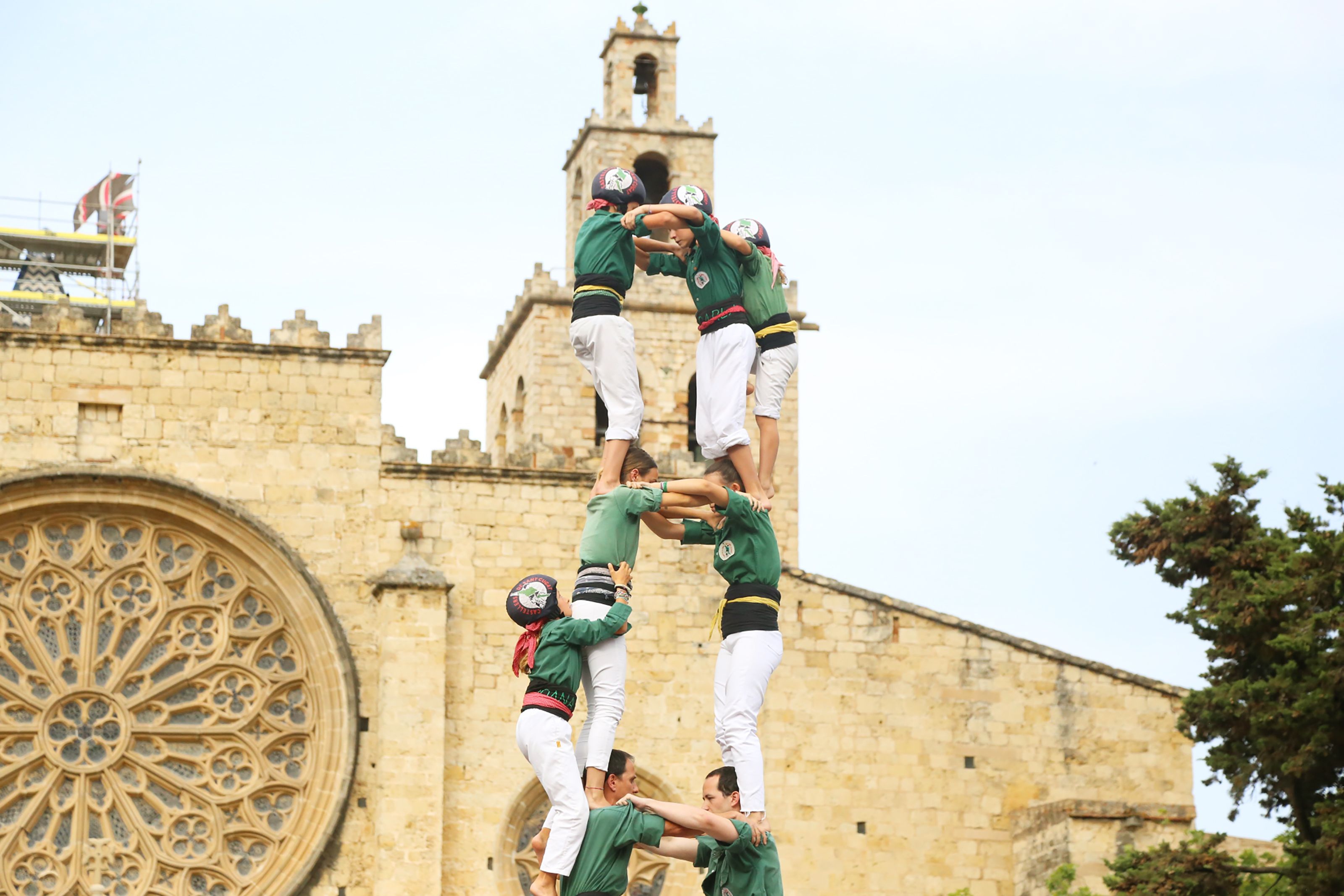 Els Castellers de Sant Cugat en la XXV diada castellera de Festa Major. FOTO: Anna Bassa