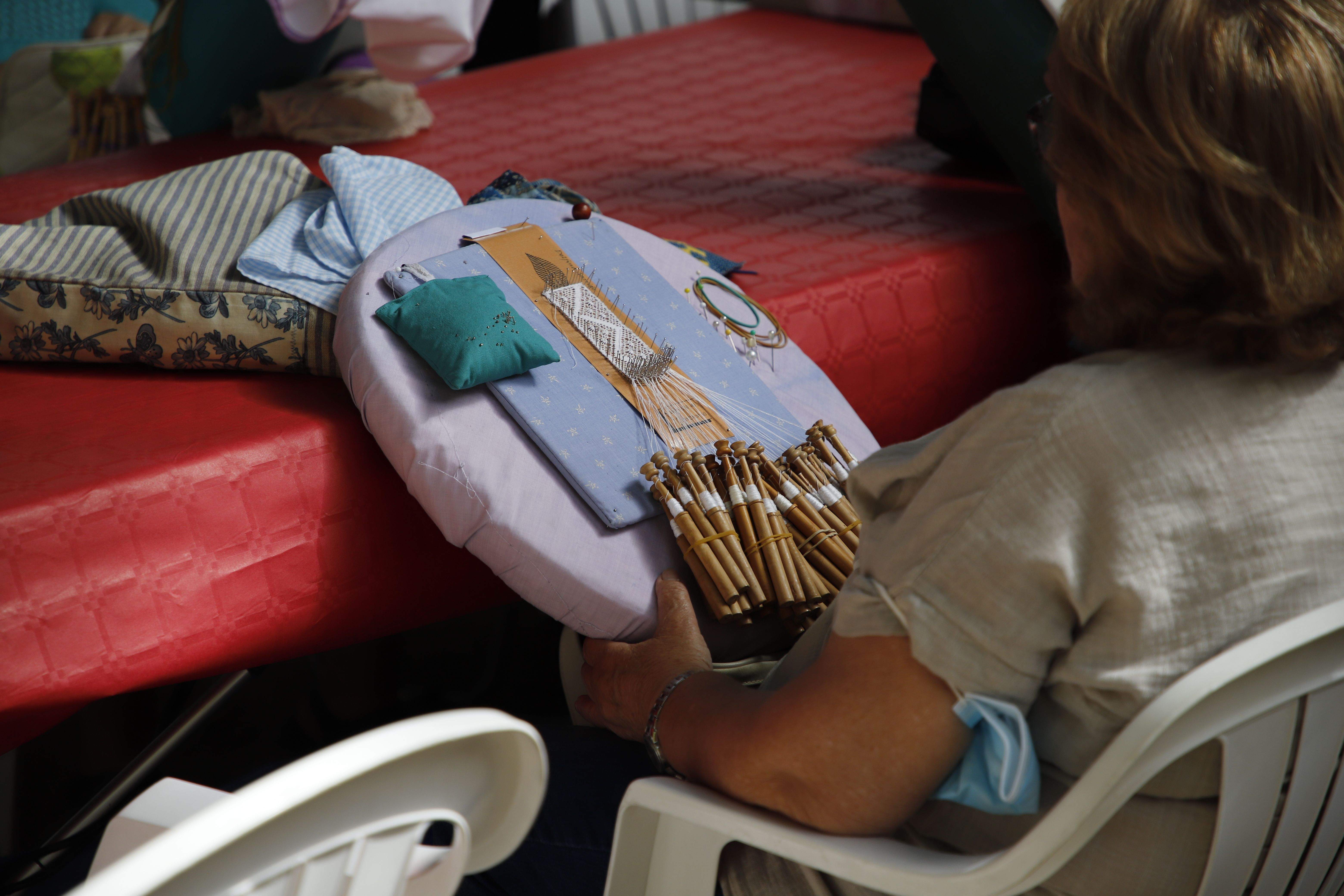 III Trobada de puntaires de Festa Major. FOTO: Lara Castañeda