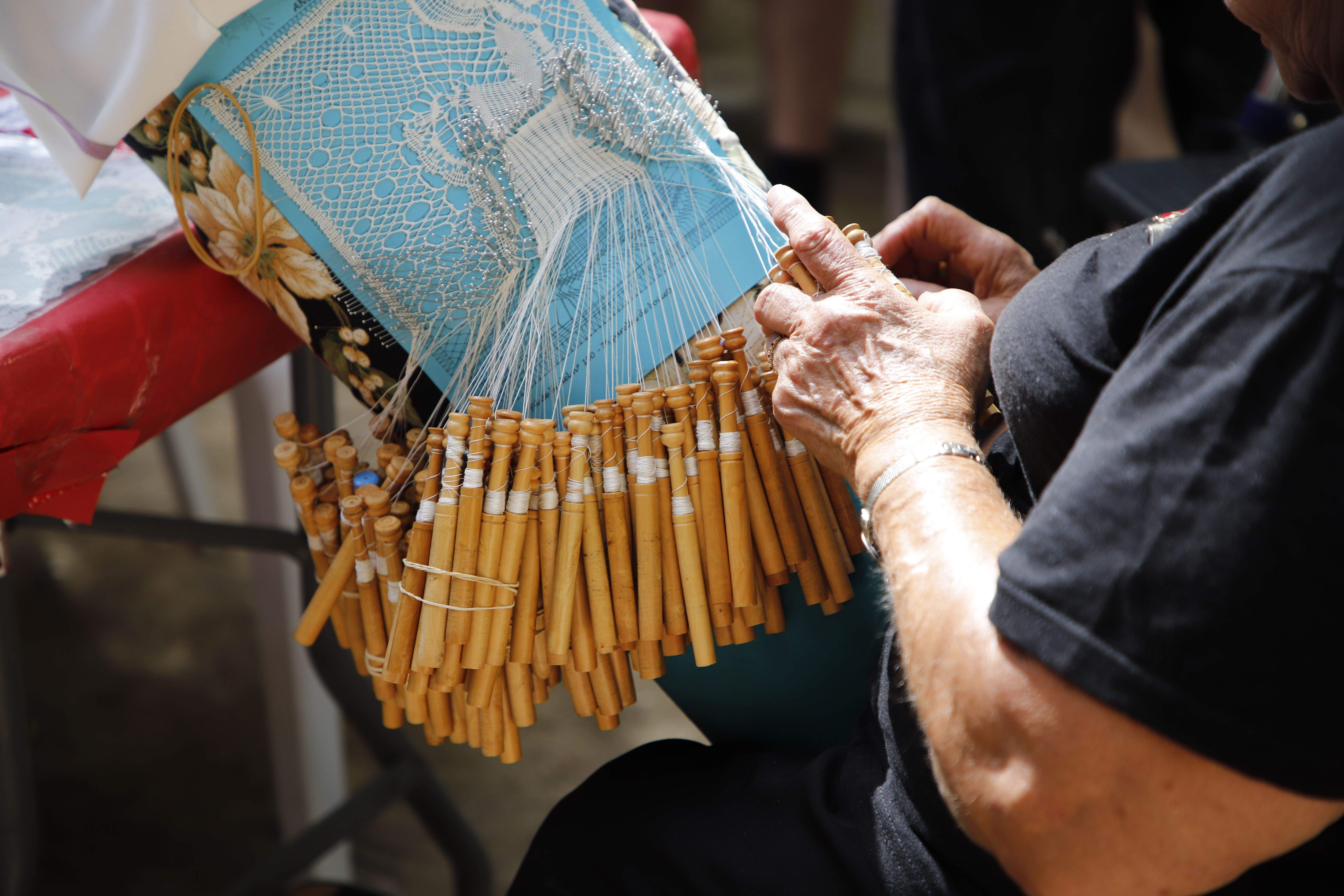 III Trobada de puntaires de Festa Major. FOTO: Lara Castañeda