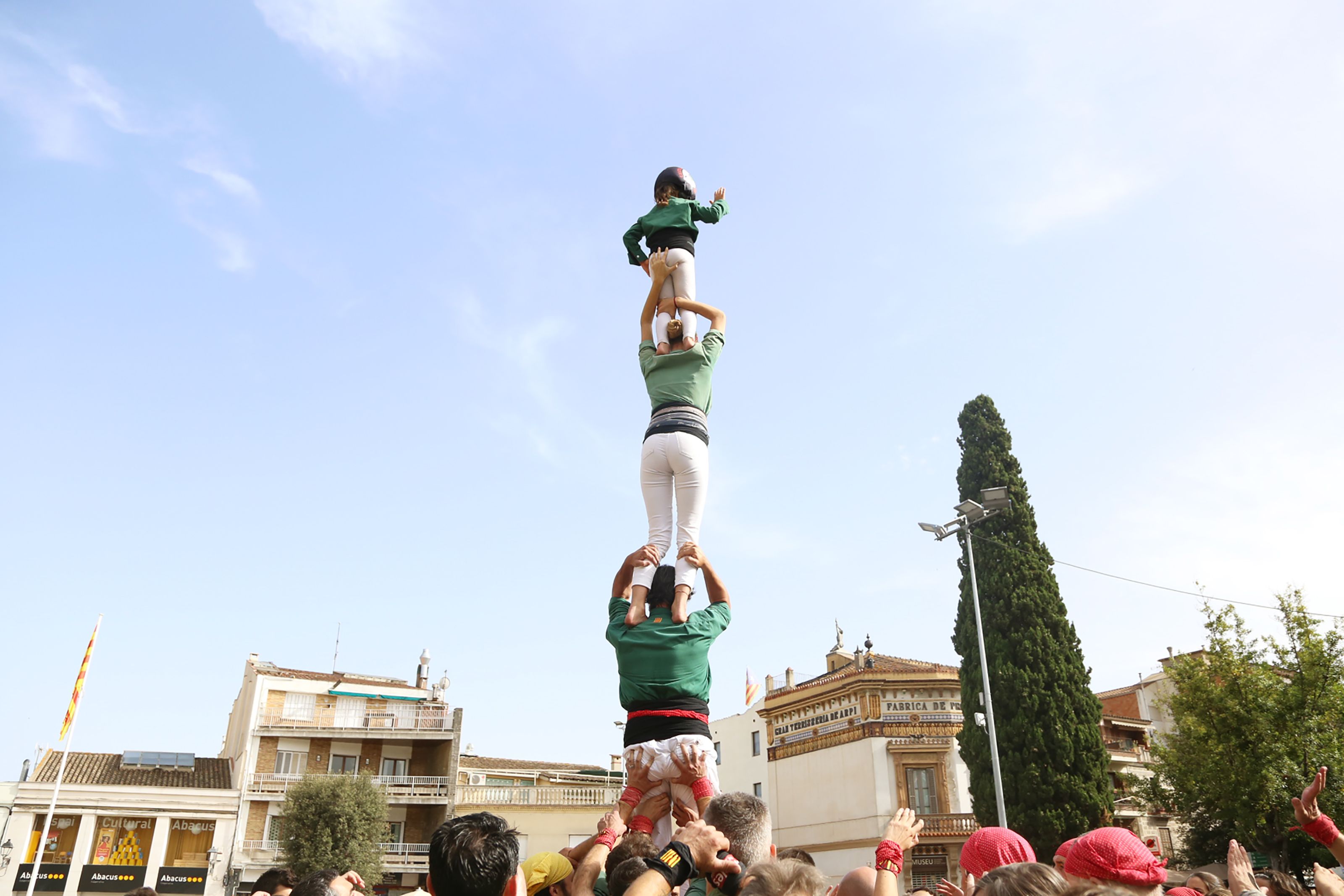 Els Castellers de Sant Cugat en la XXV diada castellera de Festa Major. FOTO: Anna Bassa