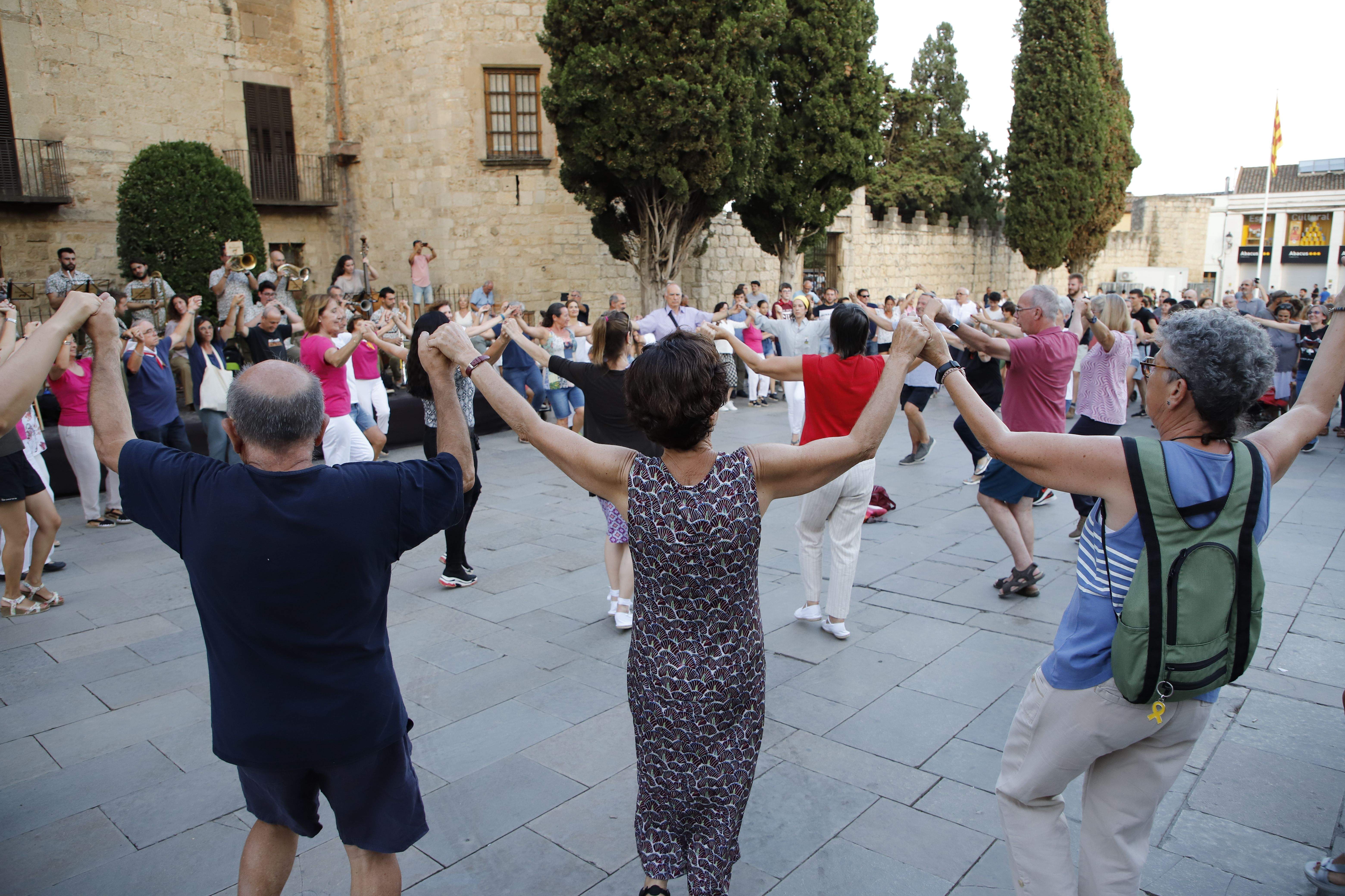 Ball de sardanes de Festa Major. FOTO: Lara Castañeda