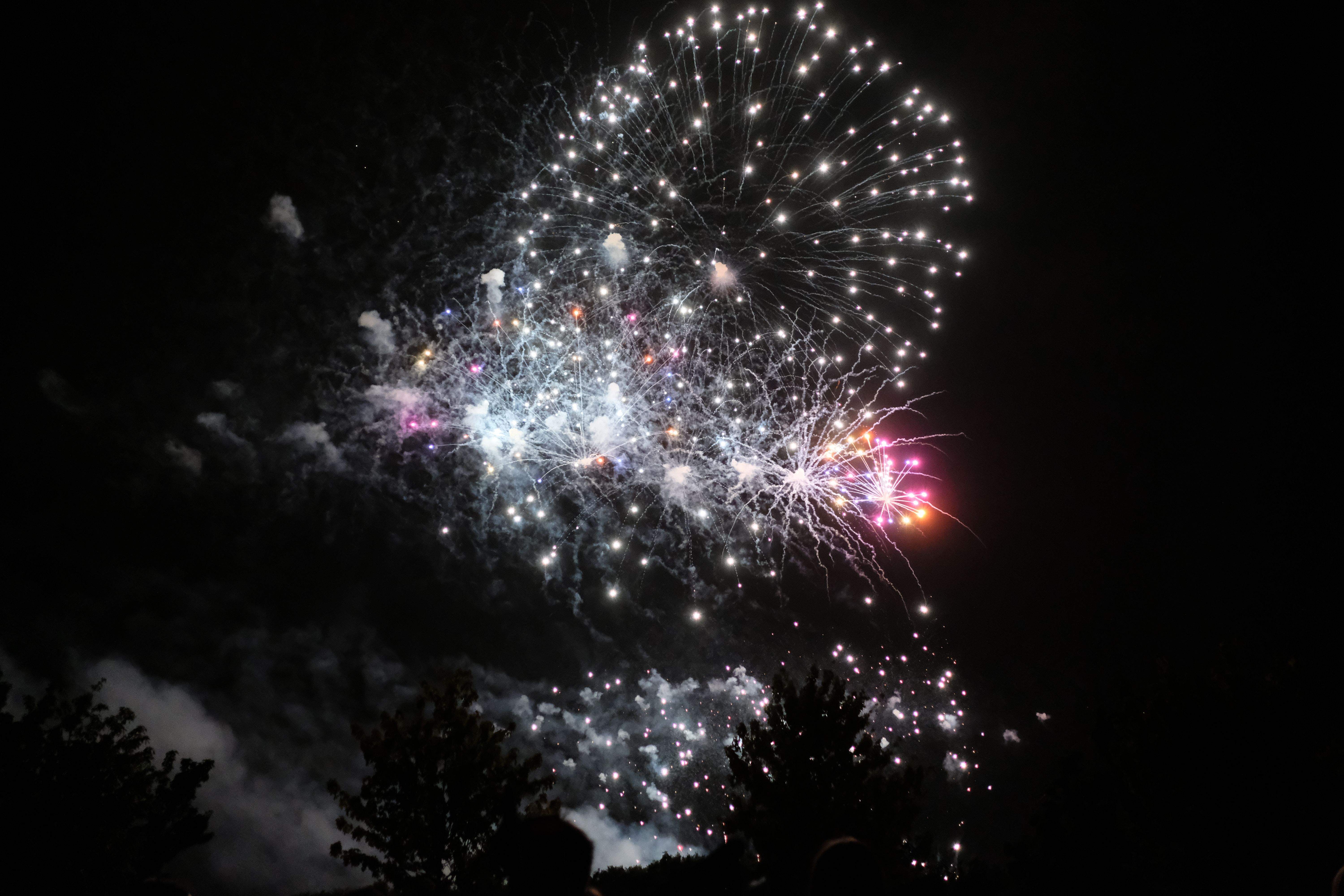 El Castell de Focs ha posat punt final a la Festa Major de Sant Cugat 2022. FOTO: Ale Gómez