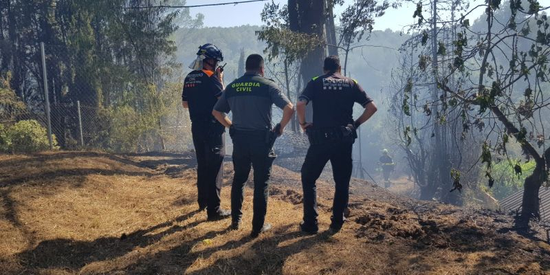 Incendi a Can Barata. FOTO: Protecció Civil