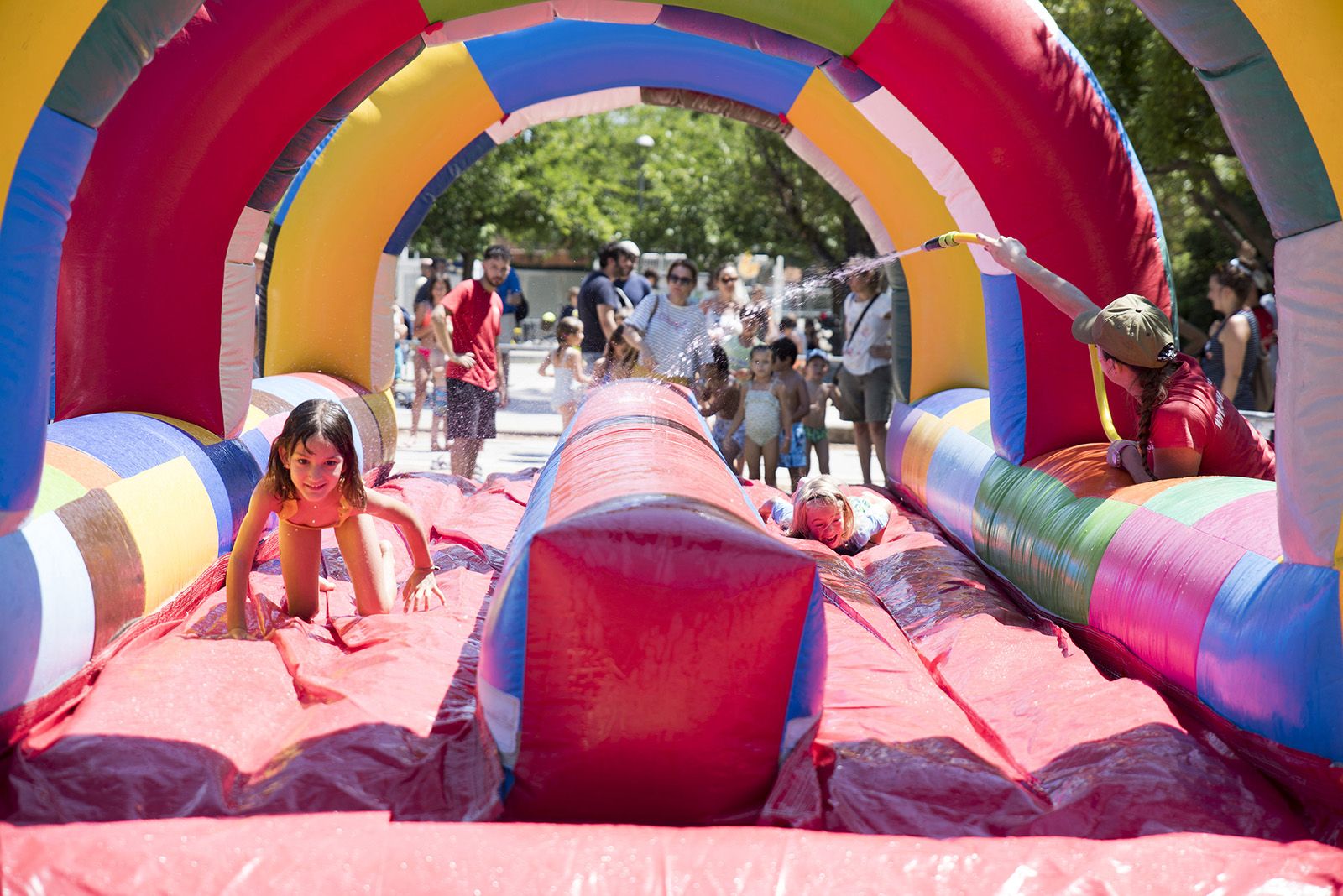 Festa de l'aigua de la Festa Major de Mira-Sol. FOTO: Bernat Millet.