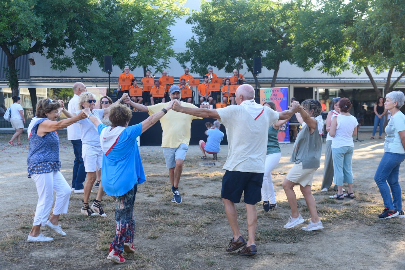 Ballada de Sardanes durant la Festa Major de Mira-sol. FOTO: Ajuntament