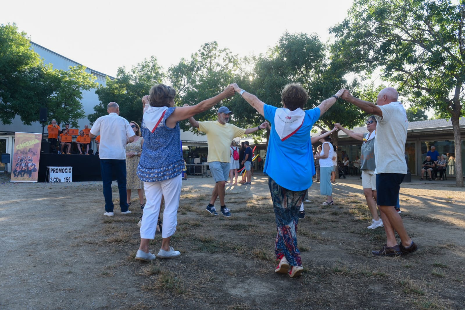 Ballada de Sardanes durant la Festa Major de Mira-sol. FOTO: Ajuntament