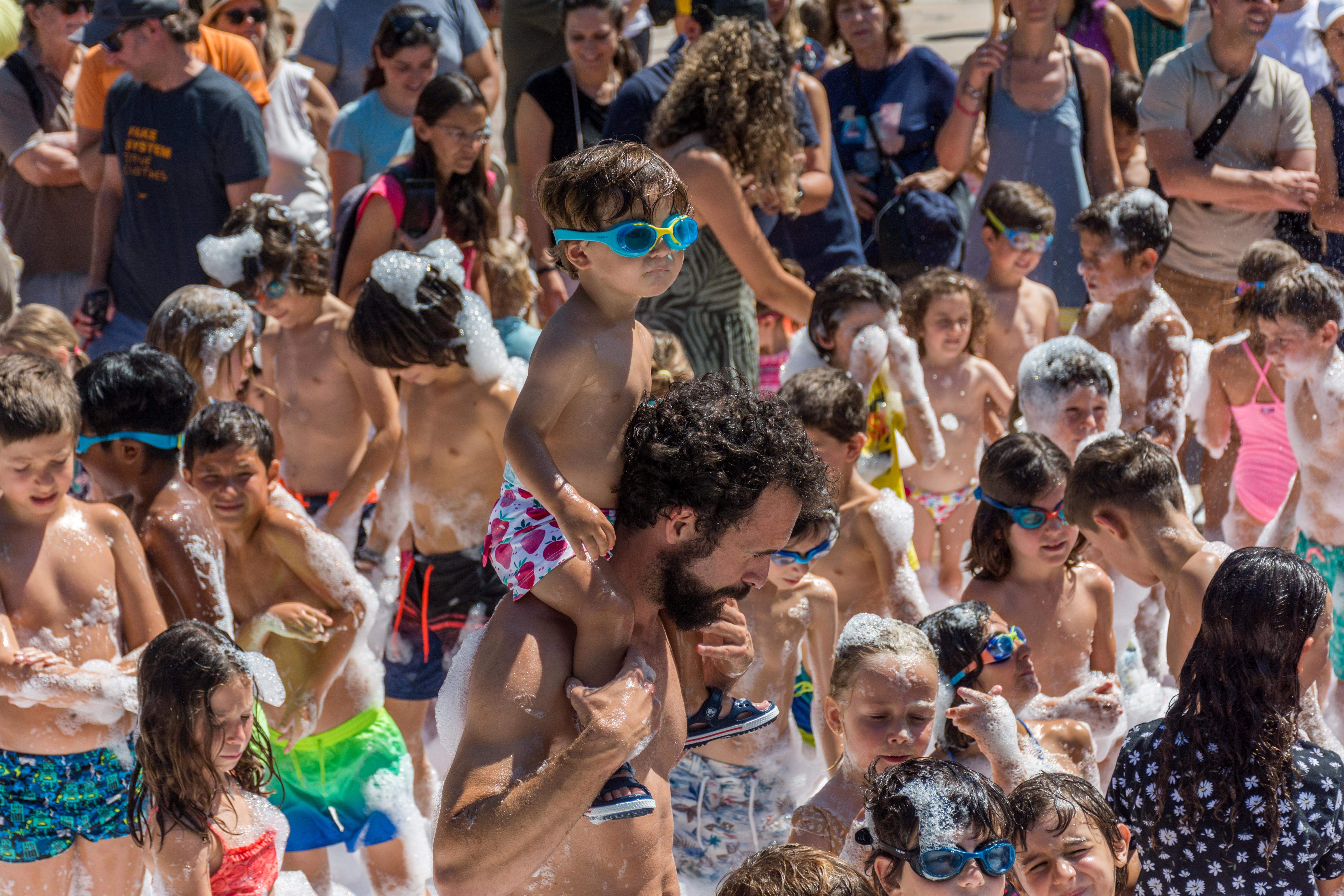 Festa de l'Escuma durant la Festa Major de Mira-sol. FOTO: Carmelo Jiménez