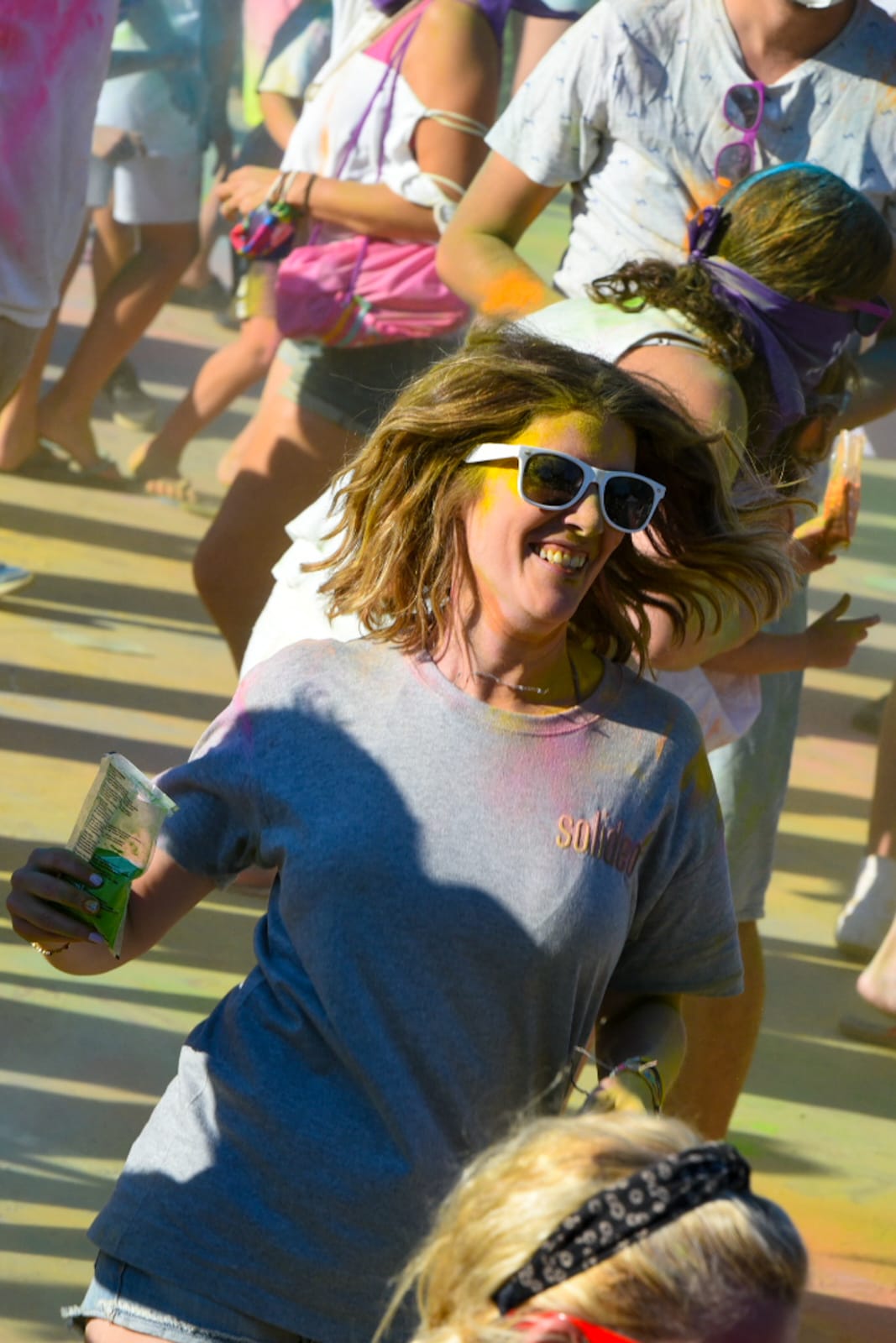 Festa Holi durant la Festa Major de Mira-sol. FOTO: Ajuntament