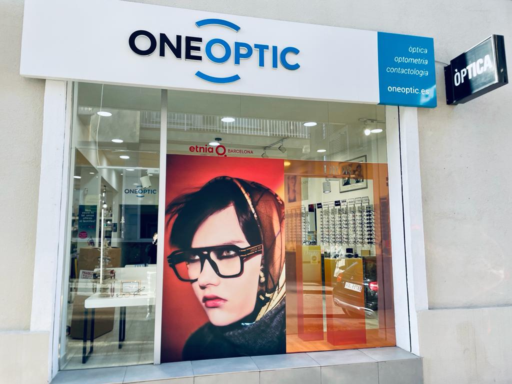 L'òptica de Santcugat, OneOptic està d'aniversari. FOTO: Cedida