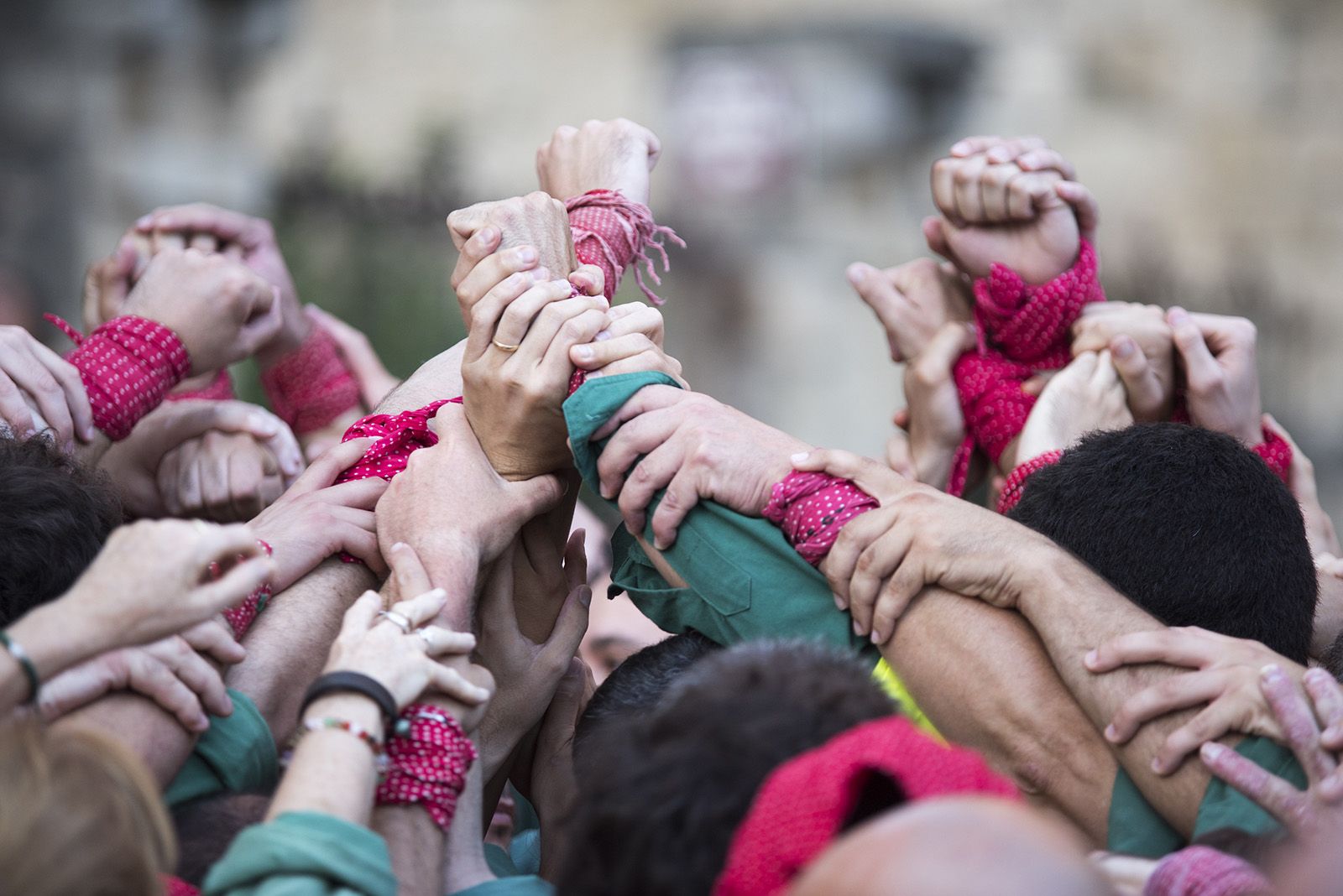 Els Castellers de Sant Cugat durant la Diada de la Llotgeta, que agafa el relleu a la Diada de Sant Cugat. FOTO: Bernat Millet