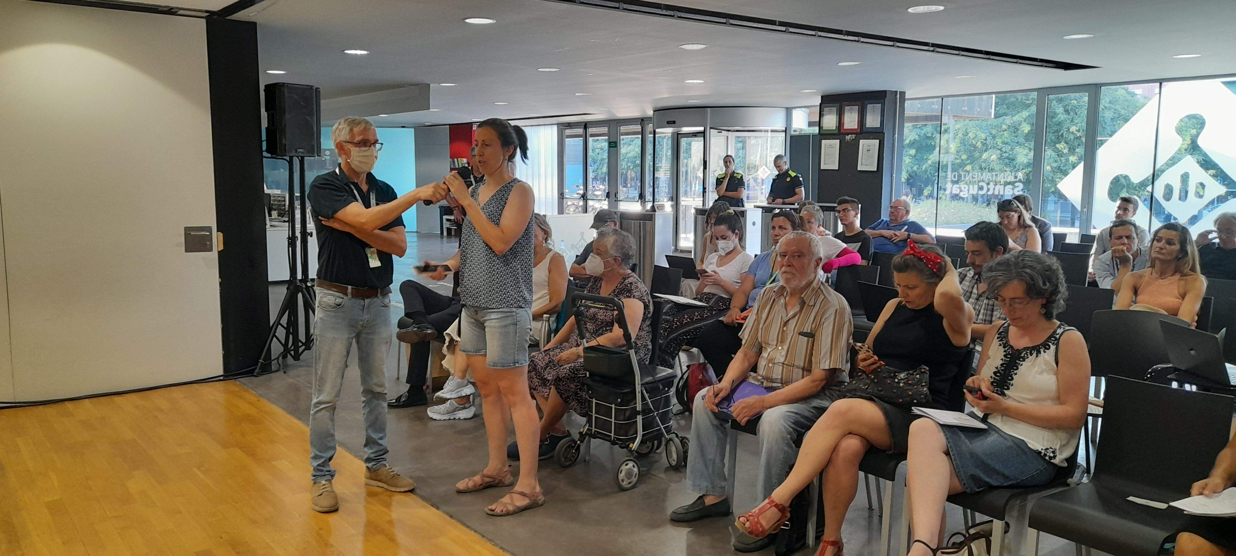 Mireia Gascon durant l'audiència pública de juliol. FOTO: Cristina Cabasés