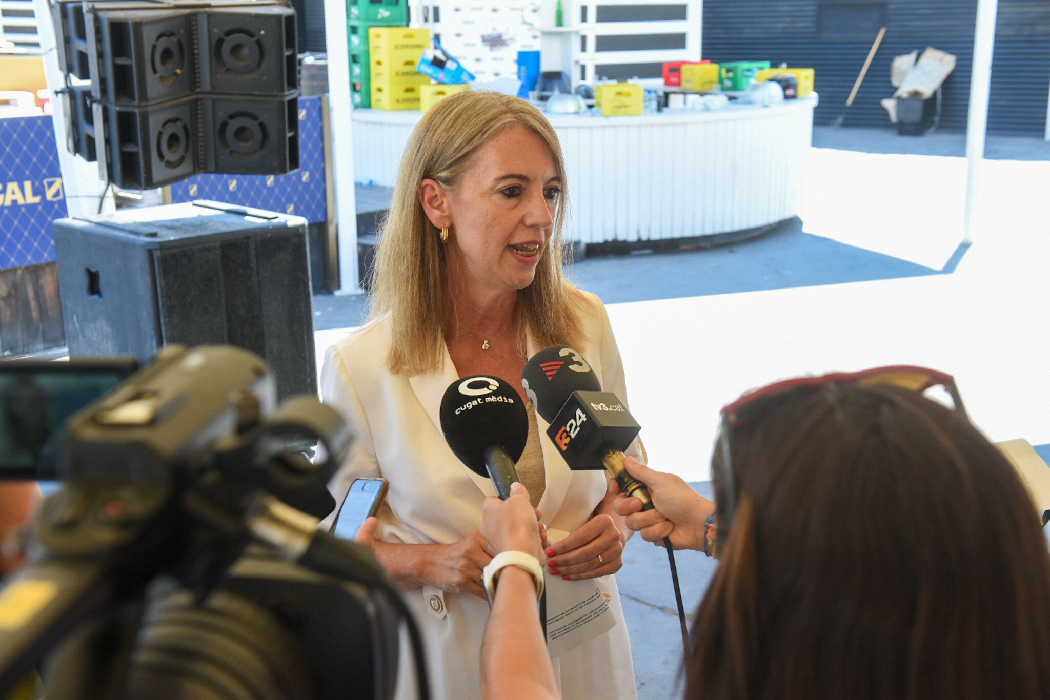 L'alcaldessa fent declaracions el dia del desnonament de la discoteca FOTO: Ajuntament
