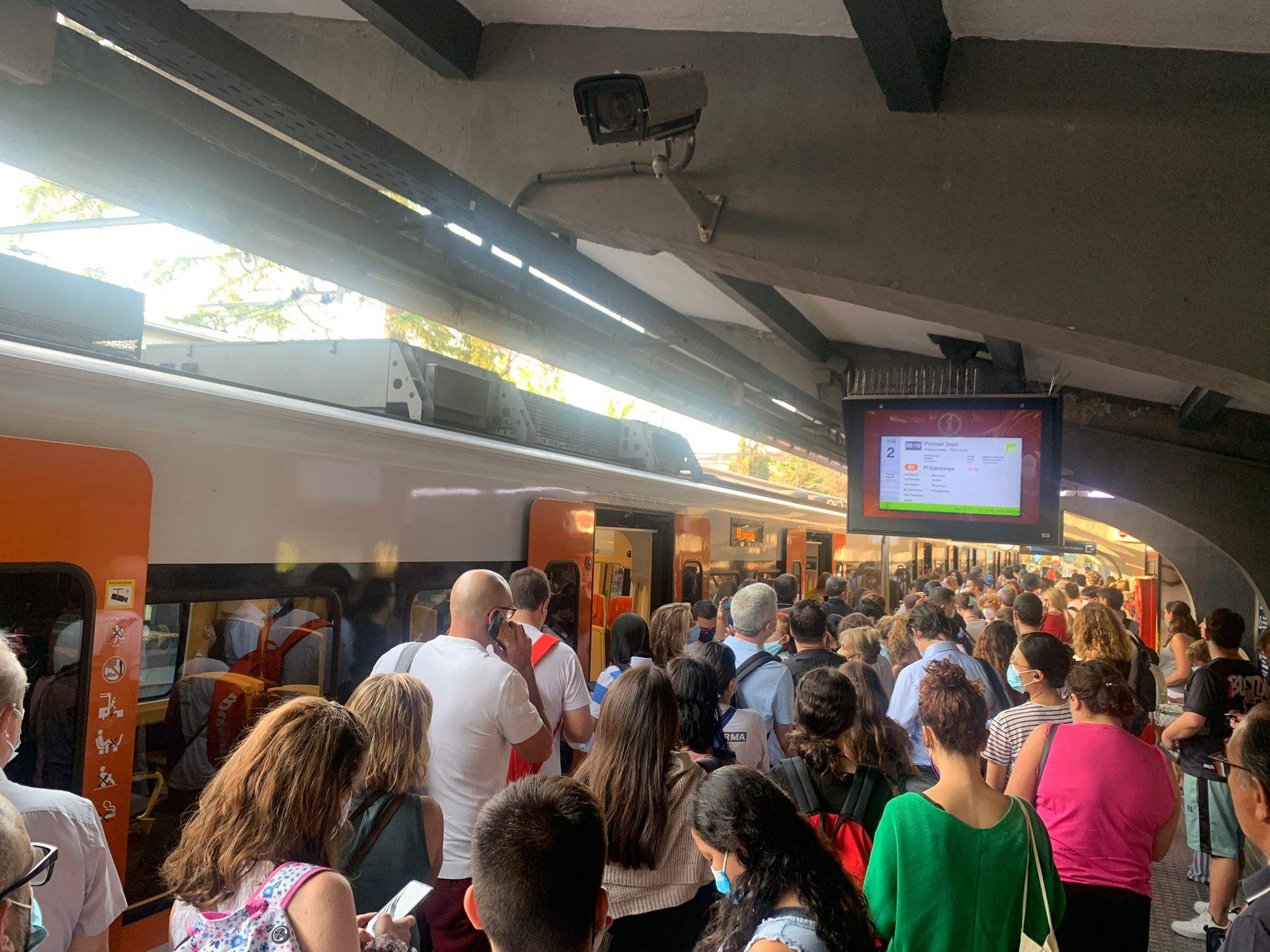 Els FGC a l'estació de Sant Cugat. FOTO: Cedida