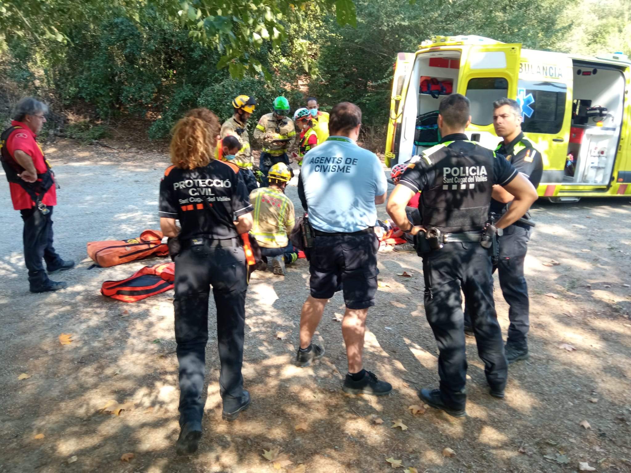 Un ciclista ha estat rescatat de Can Borrell amb helicòpter FOTO: Ajuntament
