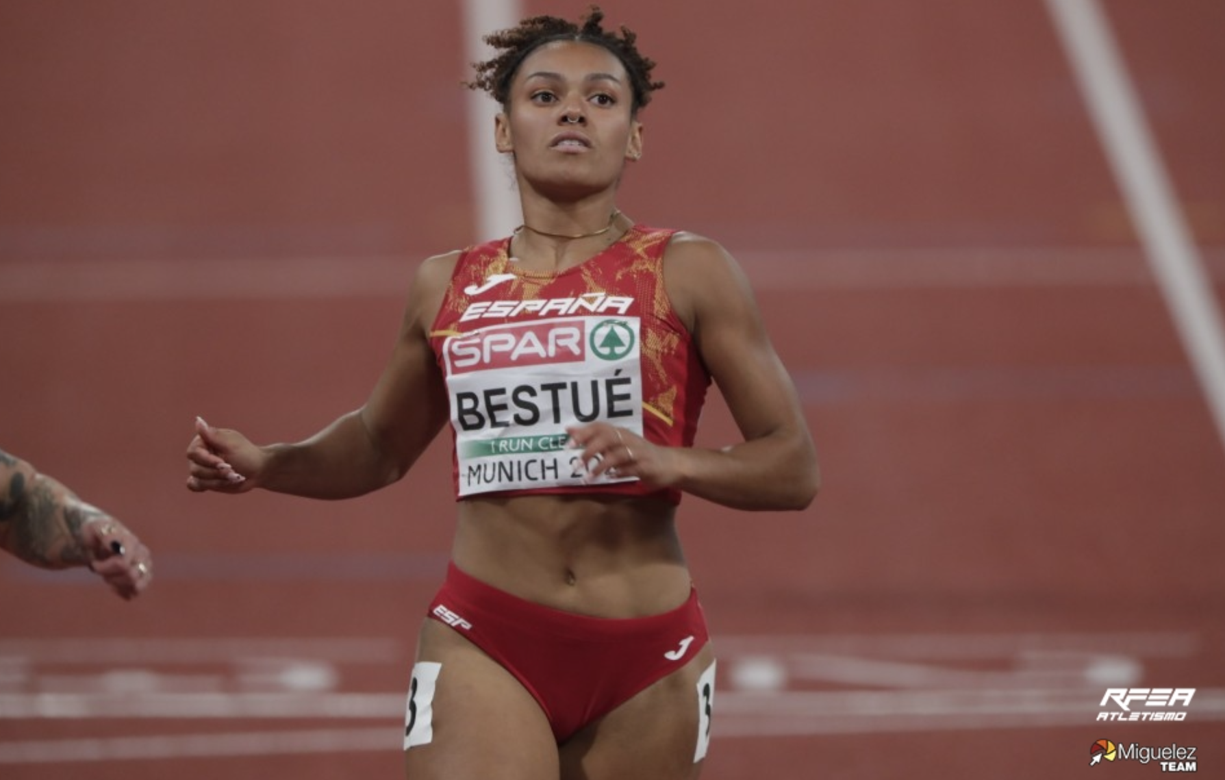 La santcugatenca Jaël Bestué, en les semifinals dels 100 metres FOTO: Federació Espanyola d'Atletisme