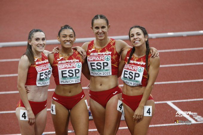 El combinat espanyol de la prova de 4X100 metres. Bestué, la segona per l'esquerra FOTO: Federació Espanyola d'Atletisme