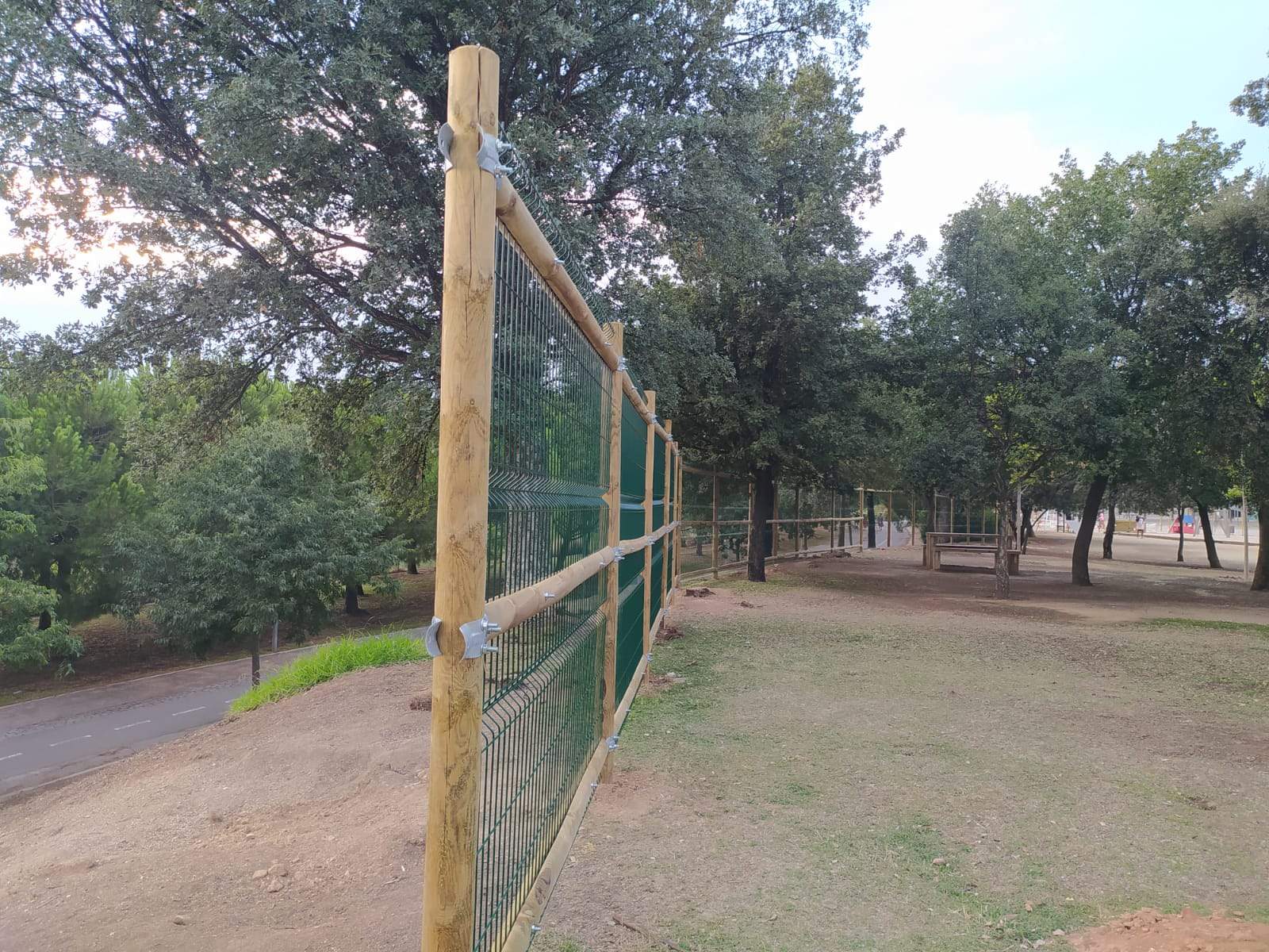 Tanques al parc de la Guineu. FOTO: Cedida