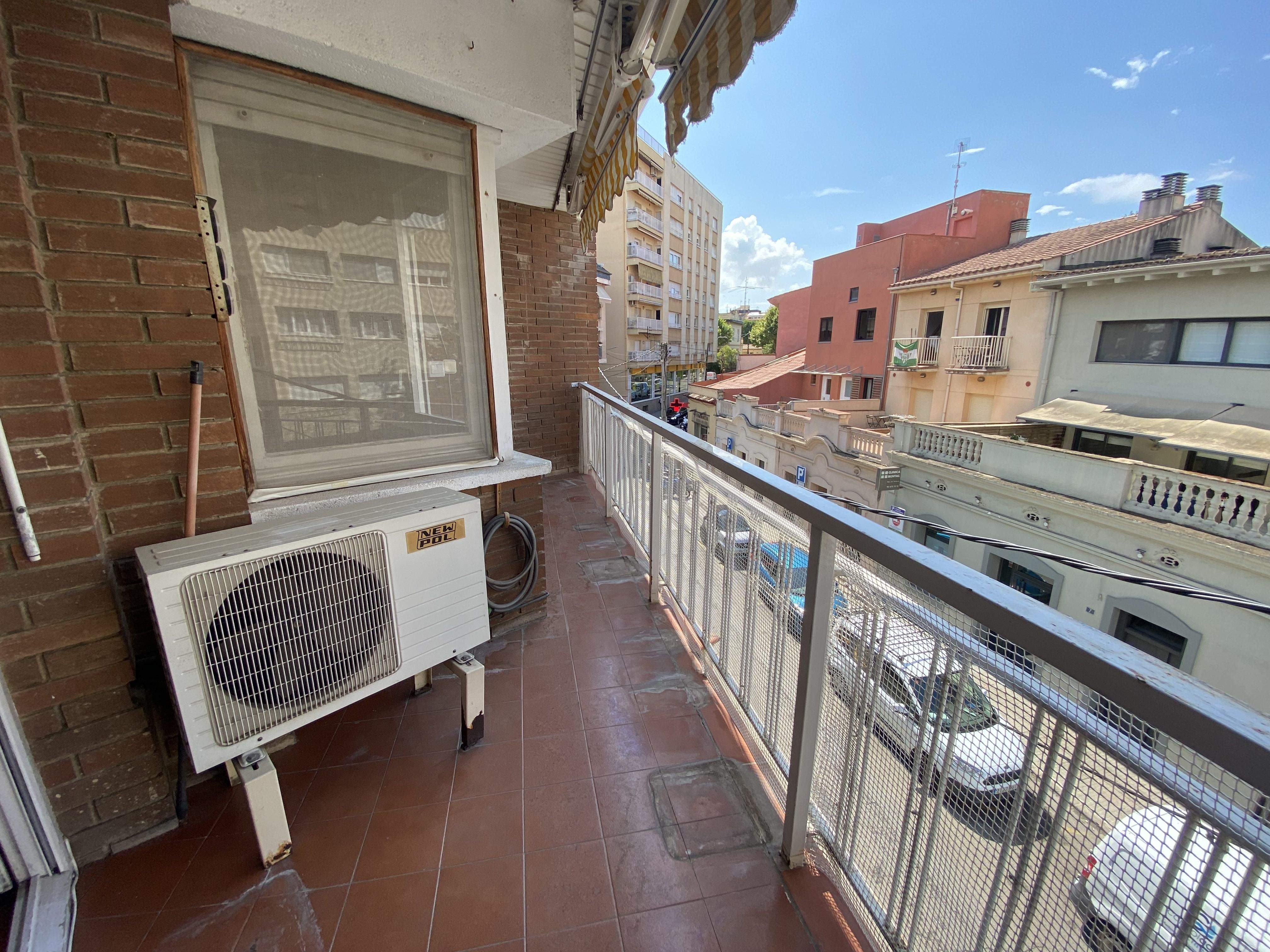 Terrassa de l'àtic dúplex de prop de l'estació de la immobiliària ORGAN. FOTO: Cedida