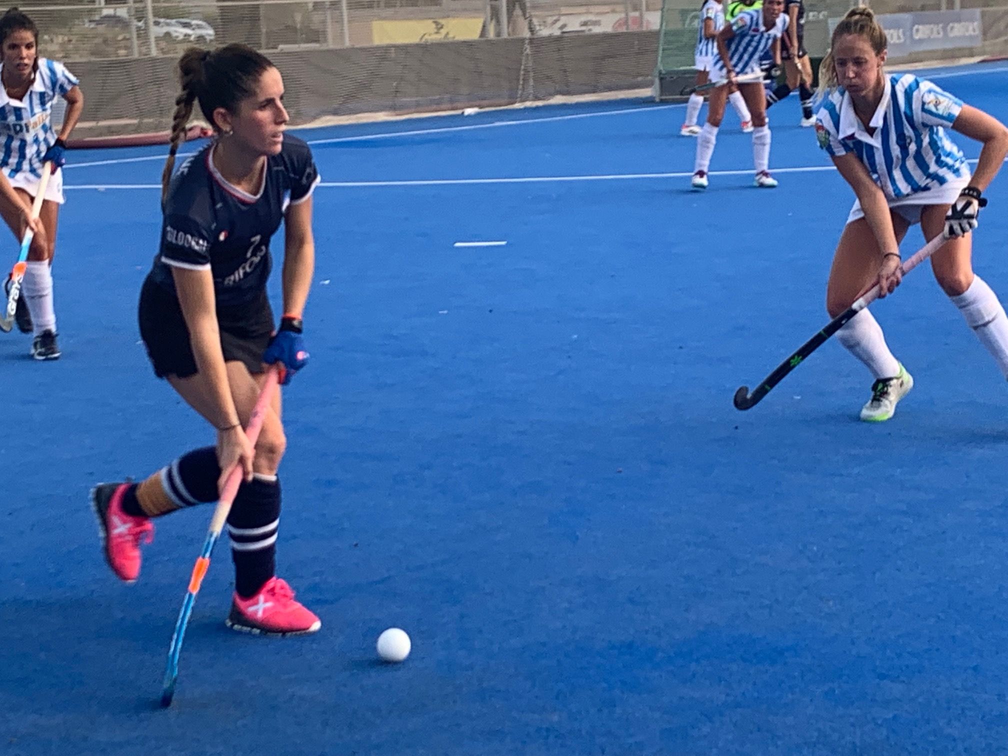 Carlota Petchamé en el debut del Junior FC en el Campionat de Catalunya davant el Club Egara. FOTO: Nielo Ballart