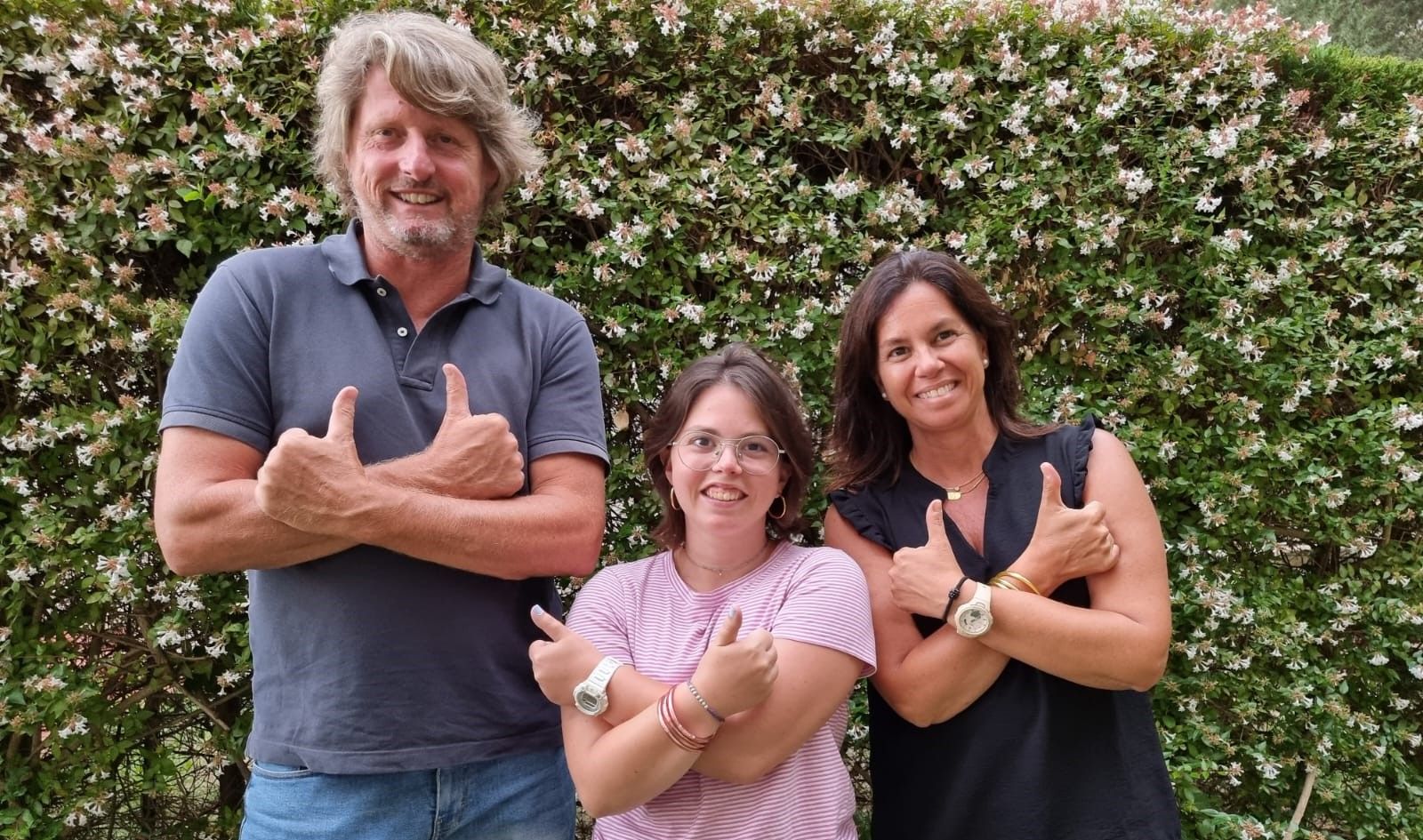 Glen Lancastle, Rebecca Lancastle, Elena Vivancos. FOTO: Cedida