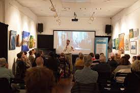 Una sessió anterior del cicle Òpera entre copes FOTO Ateneu Santcugatenc