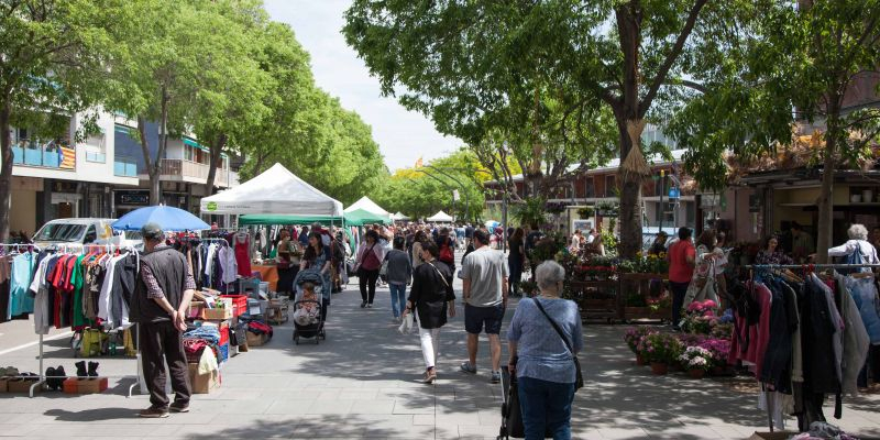 Mercat de segona mà organitzat per l'Ateneu de Sant Cugat. FOTO: Cedida