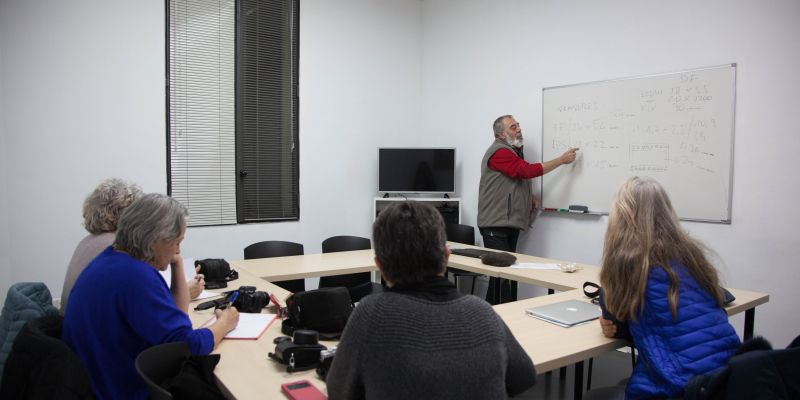 Activitat formativa a l'Ateneu de Sant Cugat. FOTO: Cedida