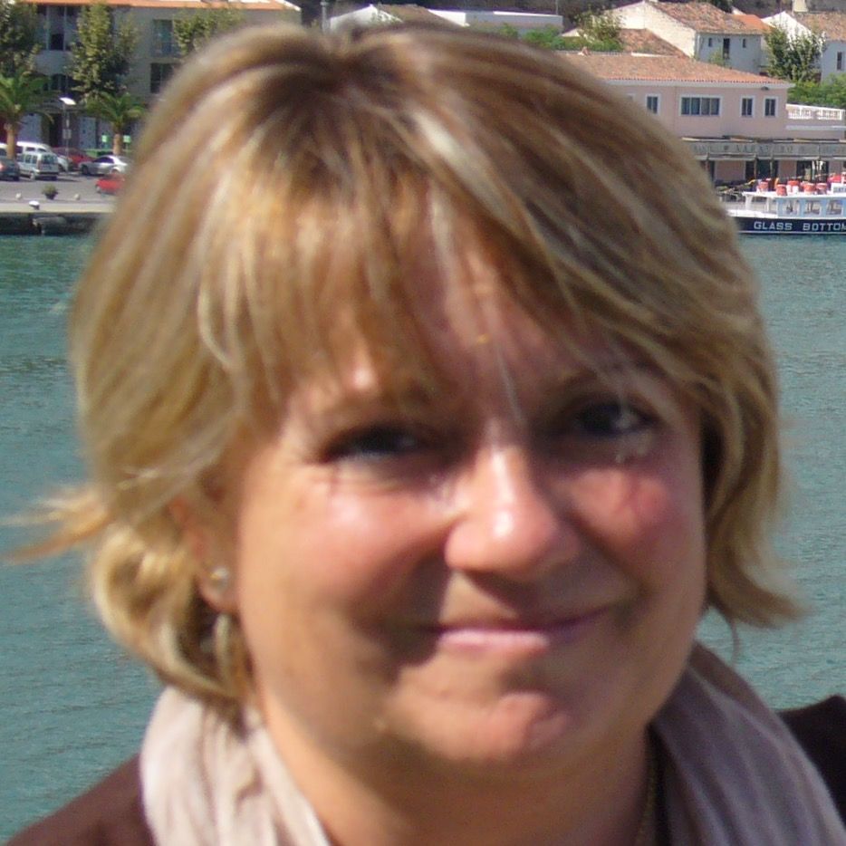 Maria Paz González Gómez de Olmedo 