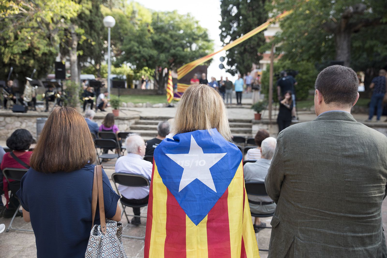 Ofrena floral a Rafael Casanova. Foto: Bernat Millet.