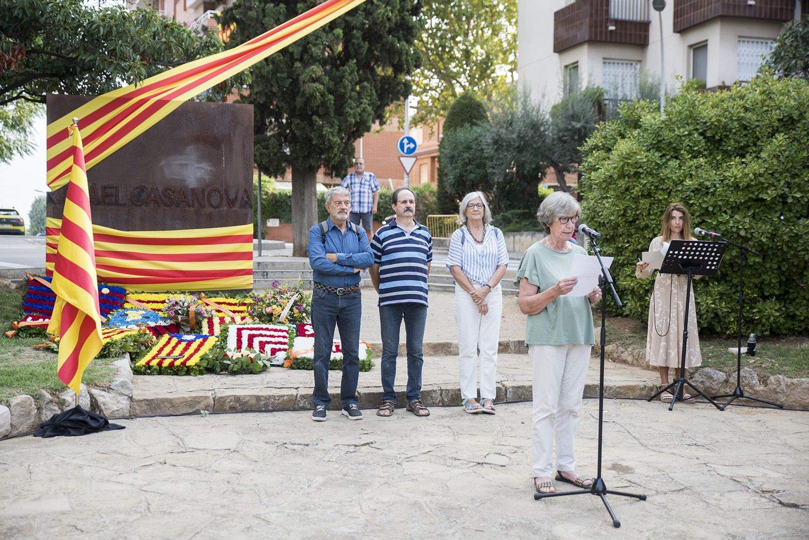 Comuns fa l'Ofrena floral a Rafael Casanova. Foto: Bernat Millet.