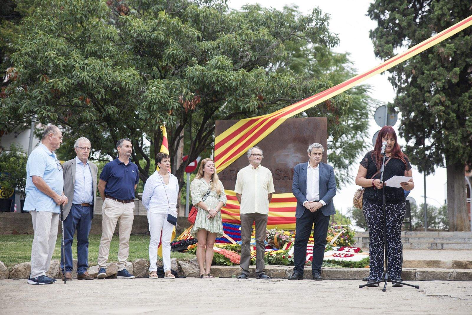 PDCat fa l'Ofrena floral a Rafael Casanova. Foto: Bernat Millet.