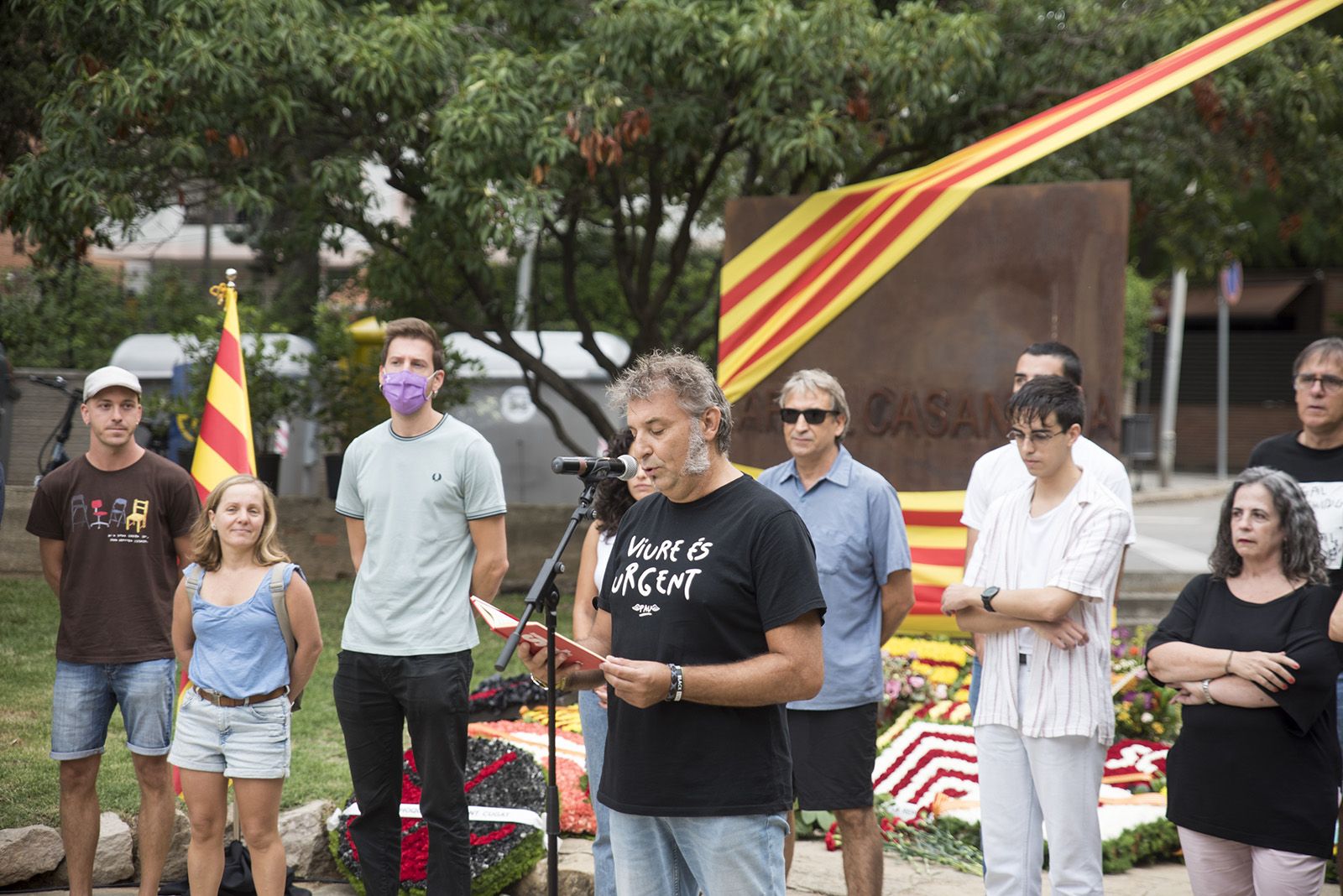 La CUP-PC fa l'Ofrena floral a Rafael Casanova. Foto: Bernat Millet.