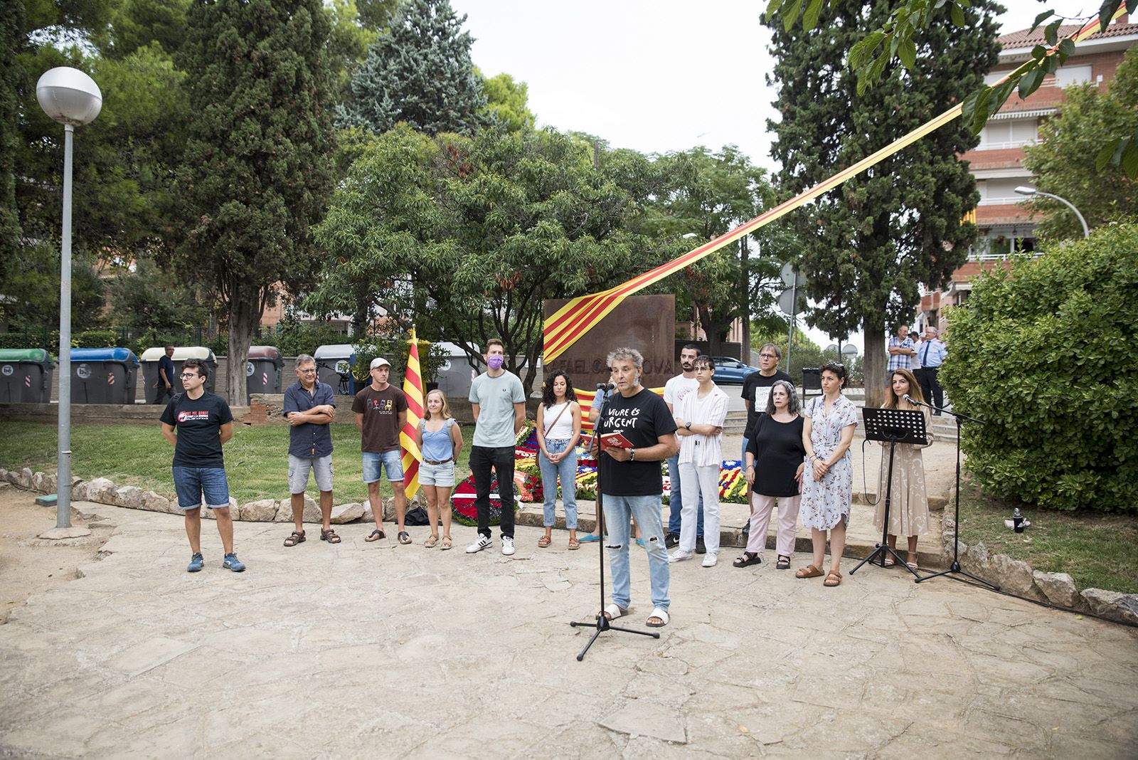 La CUP-PC fa l'Ofrena floral a Rafael Casanova. Foto: Bernat Millet.