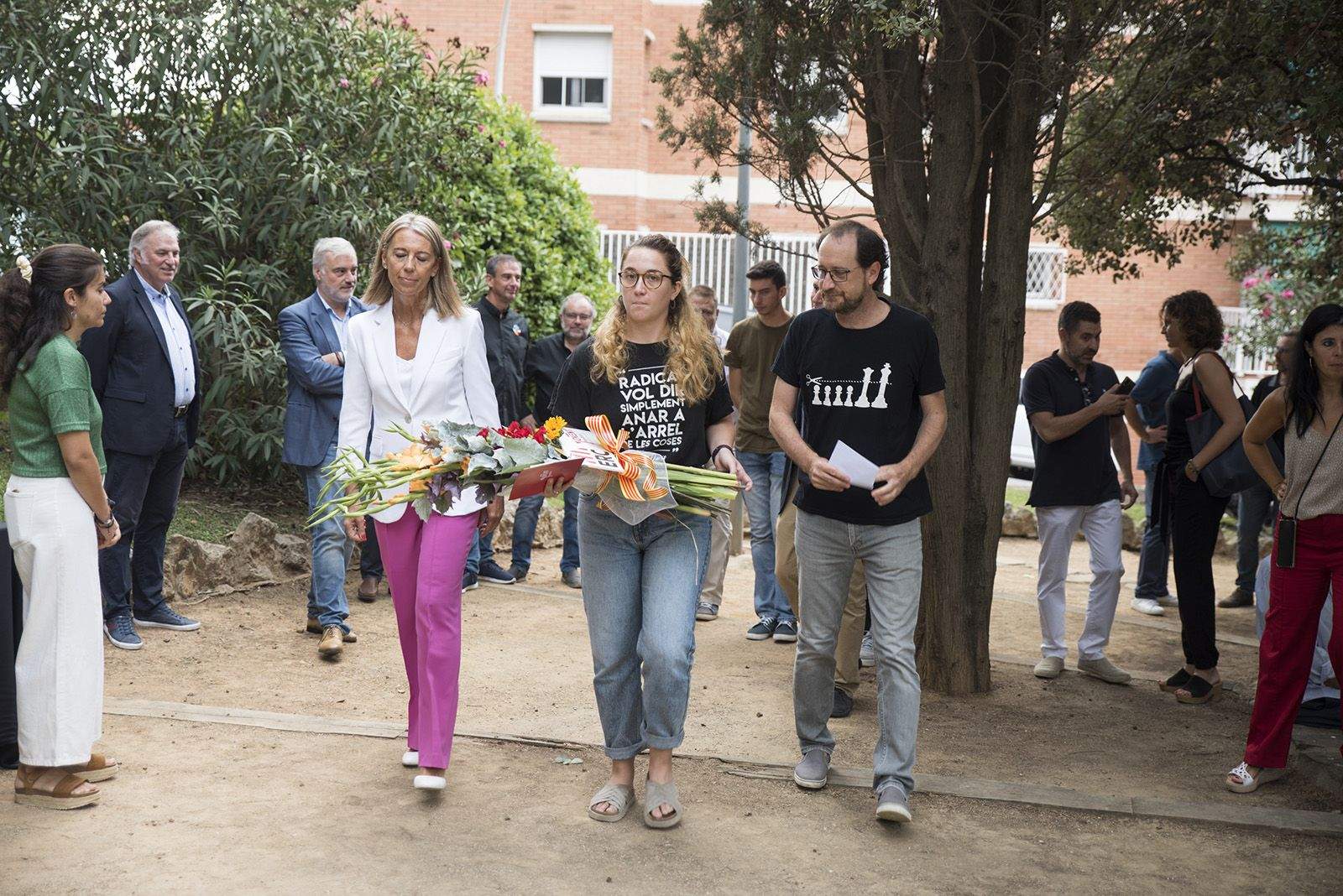 ERC i les JERC fan l'Ofrena floral conjunta a Rafael Casanova. Foto: Bernat Millet.