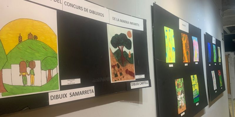 L'exposició de dibuixos finalistes pel cartell i la samarreta de la 63a Marxa Infantil està exposat a la seu del Club Muntanyenc Sant Cugat. FOTO: Nielo Ballart