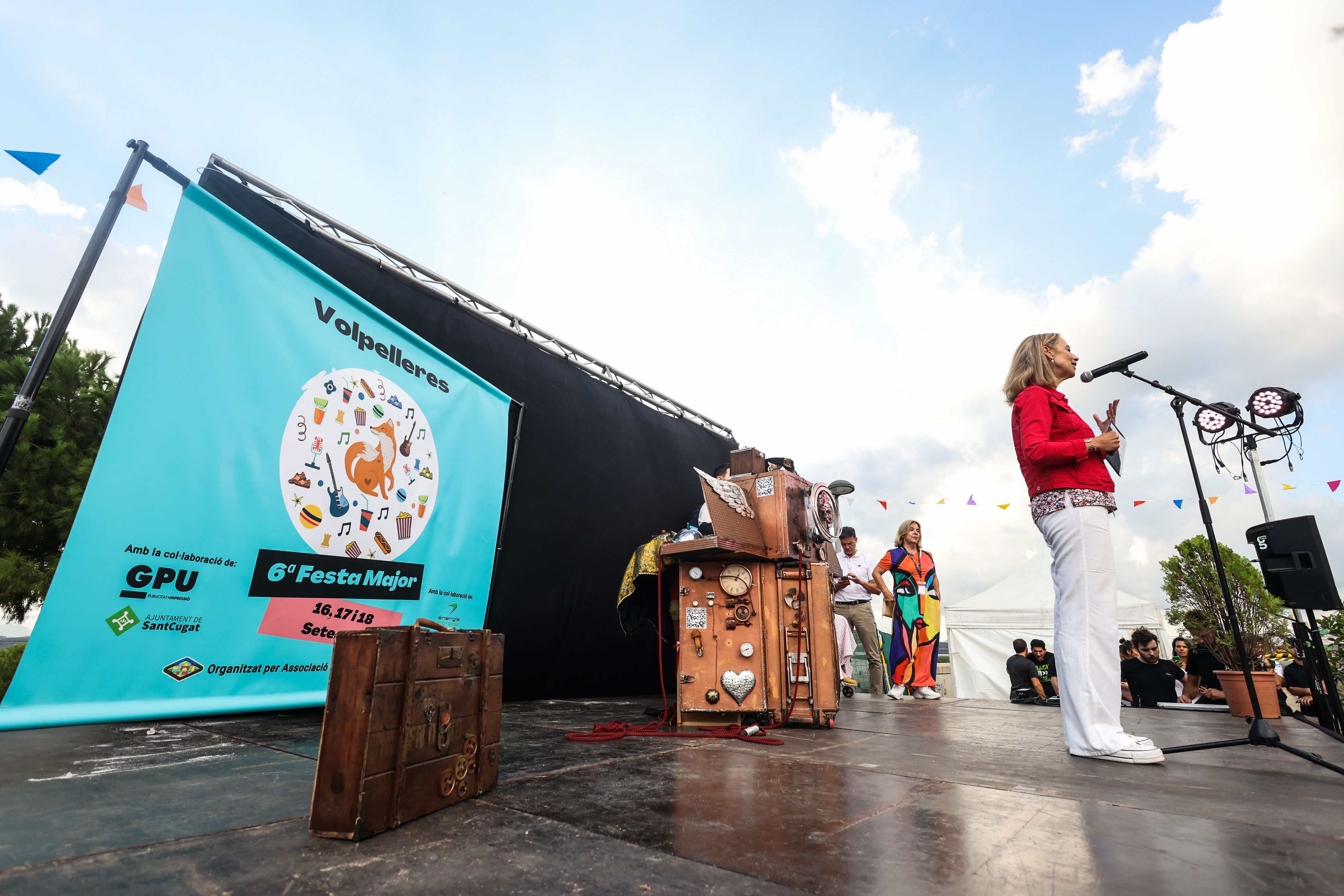 Mireia Ingla dona inici a la Festa Major de Volpelleres. FOTO: Lali Puig