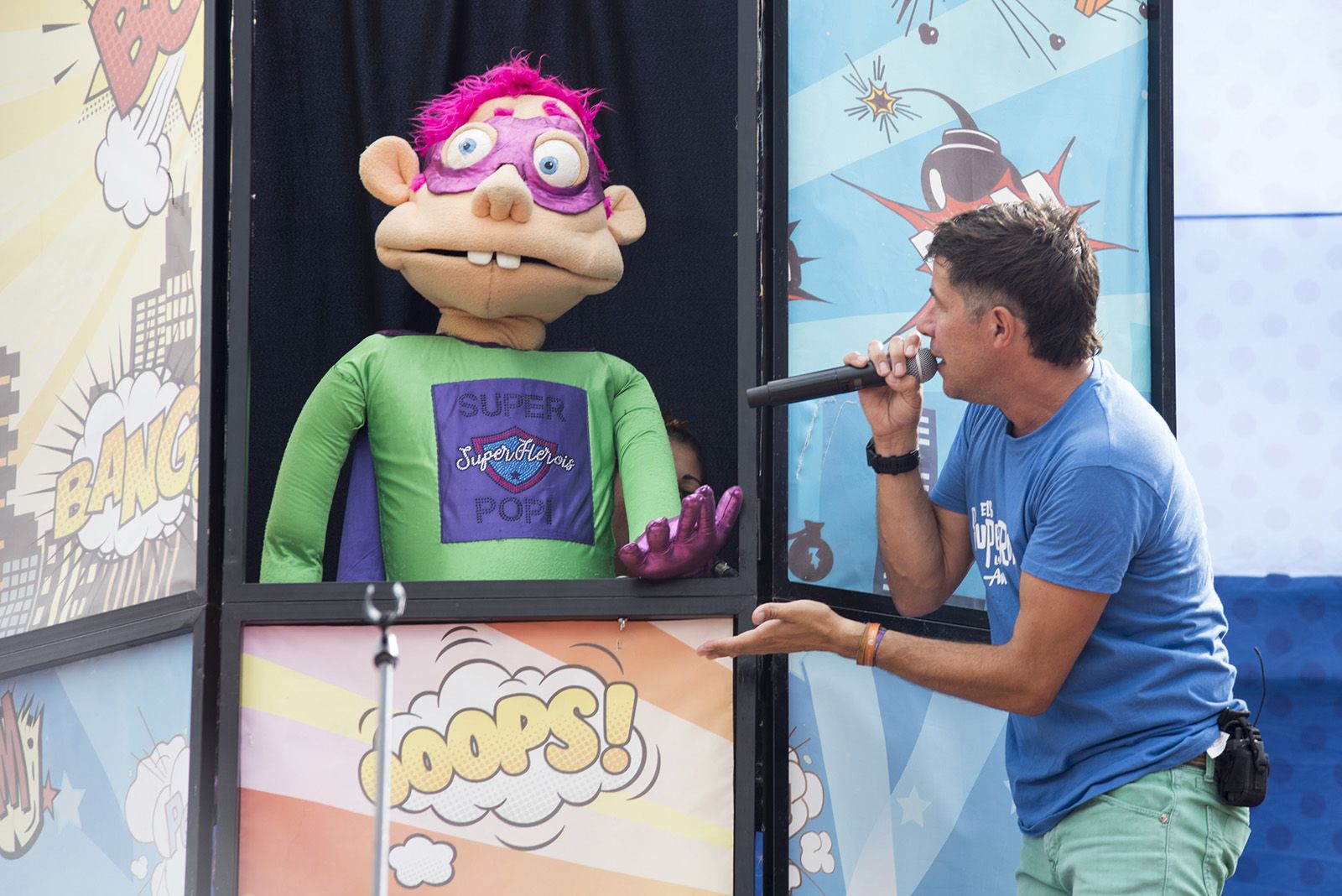 Animació familiar amb "Superherois" de la Festa Major de Valldoreix. Foto: Bernat Millet.