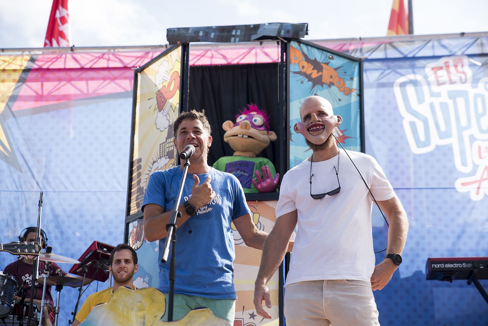 Animació familiar amb "Superherois" de la Festa Major de Valldoreix. Foto: Bernat Millet.