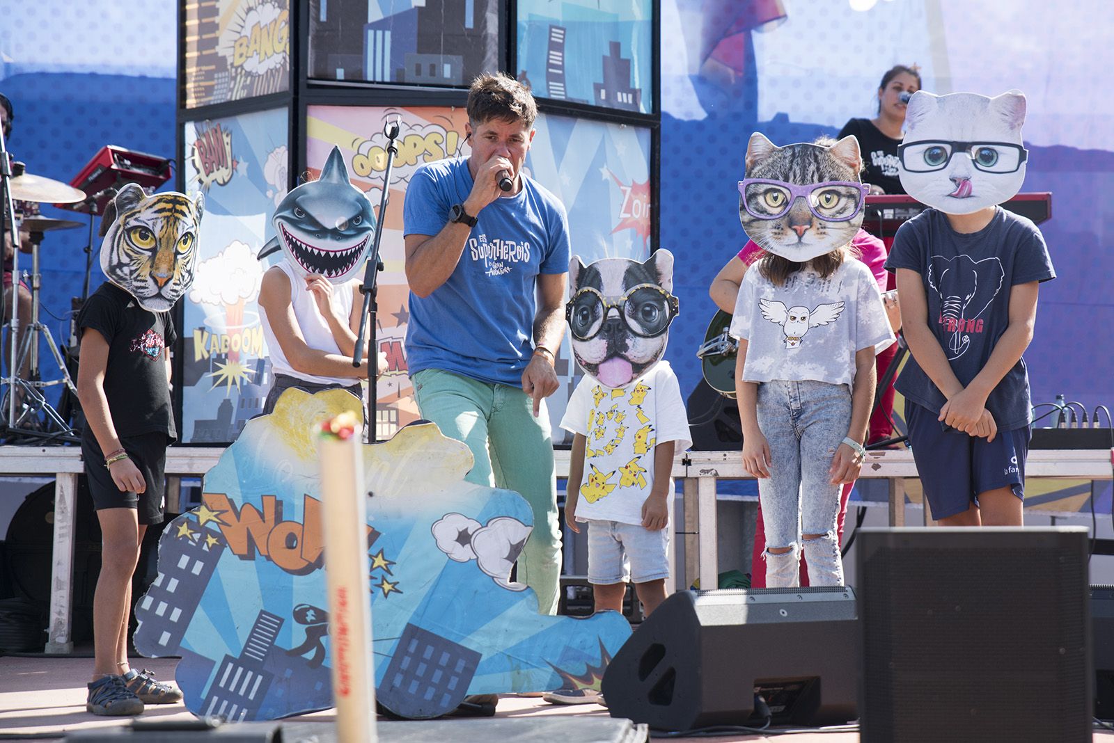 Animació familiar amb "Superherois" de la Festa Major de Valldoreix. Foto: Bernat Millet.